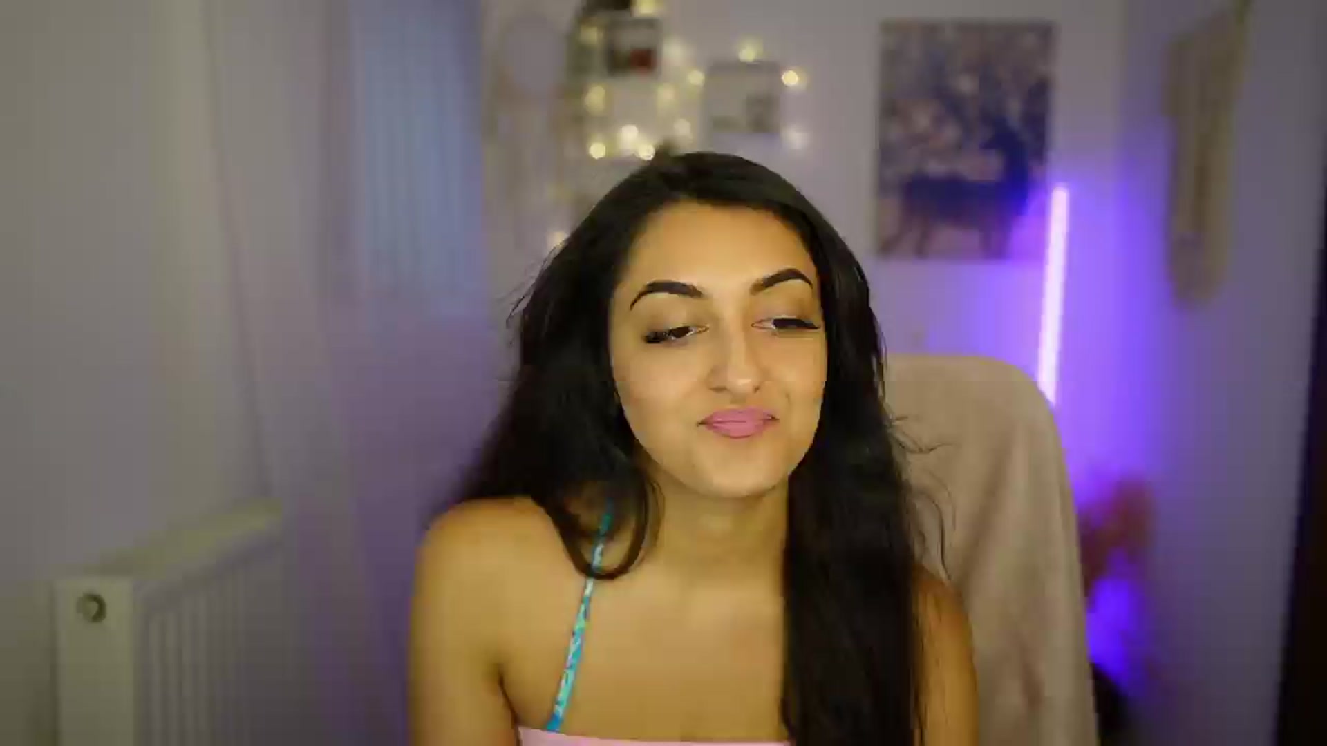 Gallery image thumbnail from Frida_Sante18's myfreecams stream on, 07/02/2024, 18:01 image 17 of 20