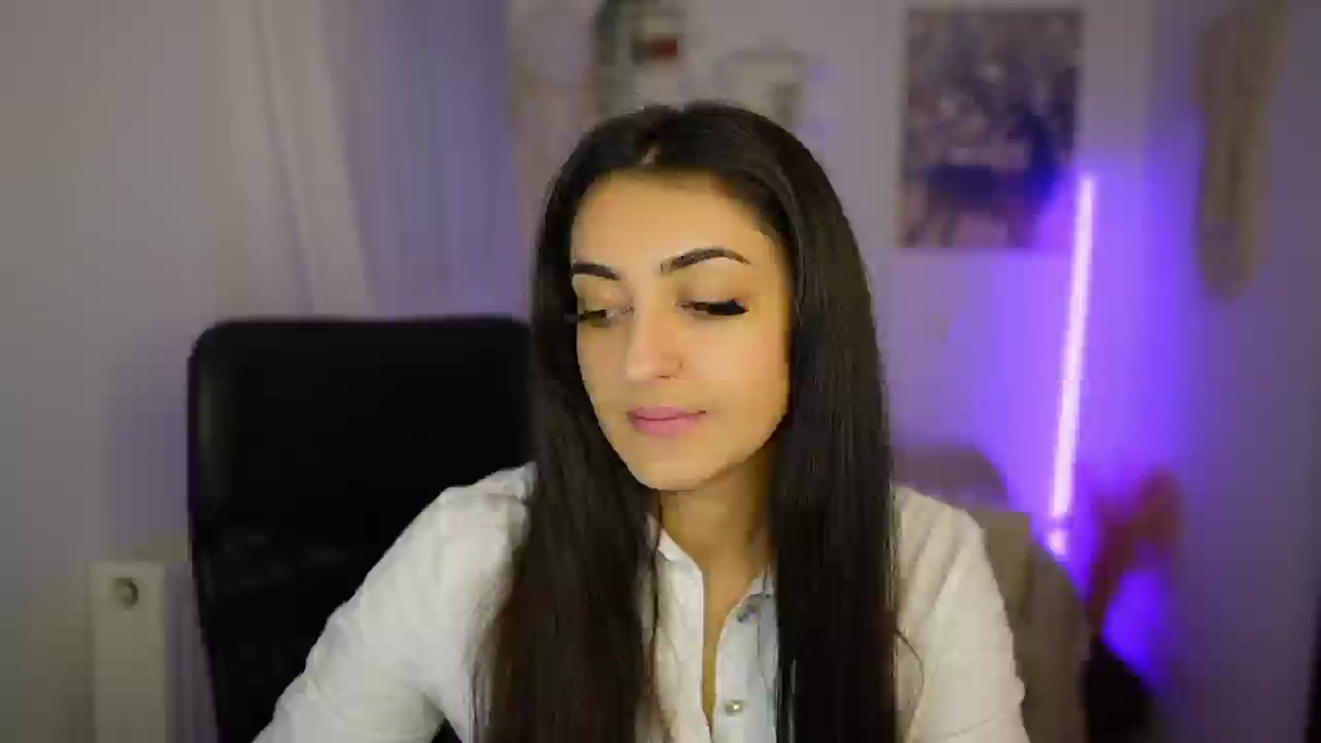 Gallery image thumbnail from Frida_Sante18's myfreecams stream on, 07/03/2024, 16:47 image 15 of 20