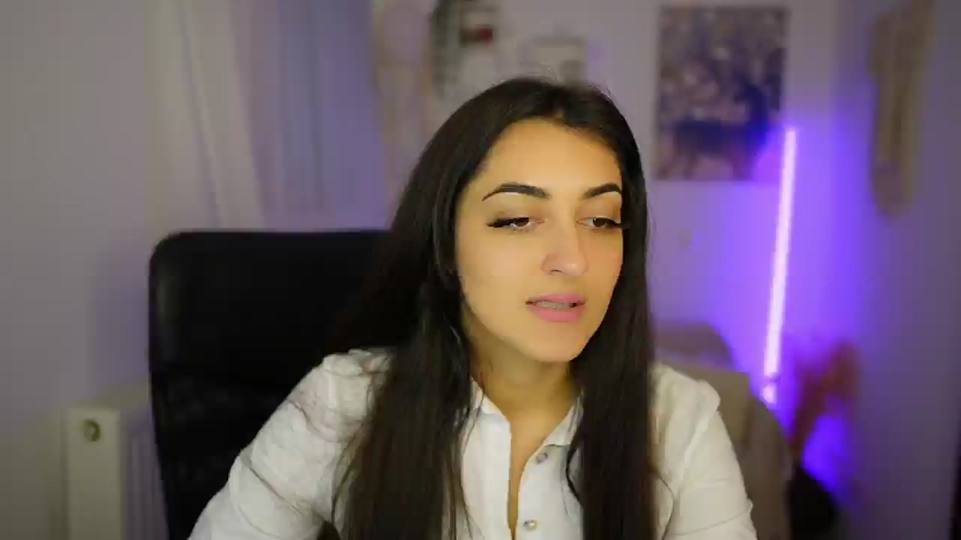 Gallery image thumbnail from Frida_Sante18's myfreecams stream on, 07/03/2024, 16:47 image 19 of 20