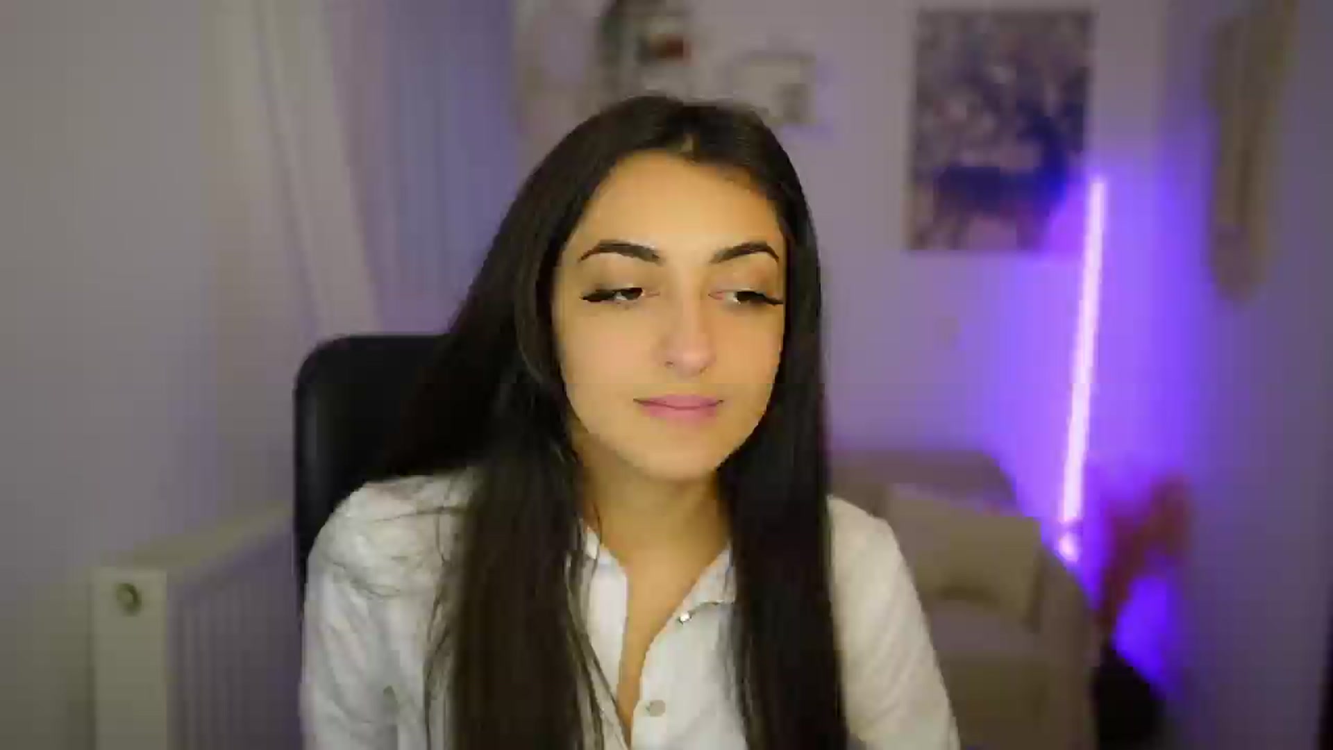 Gallery image thumbnail from Frida_Sante18's myfreecams stream on, 07/03/2024, 16:47 image 20 of 20