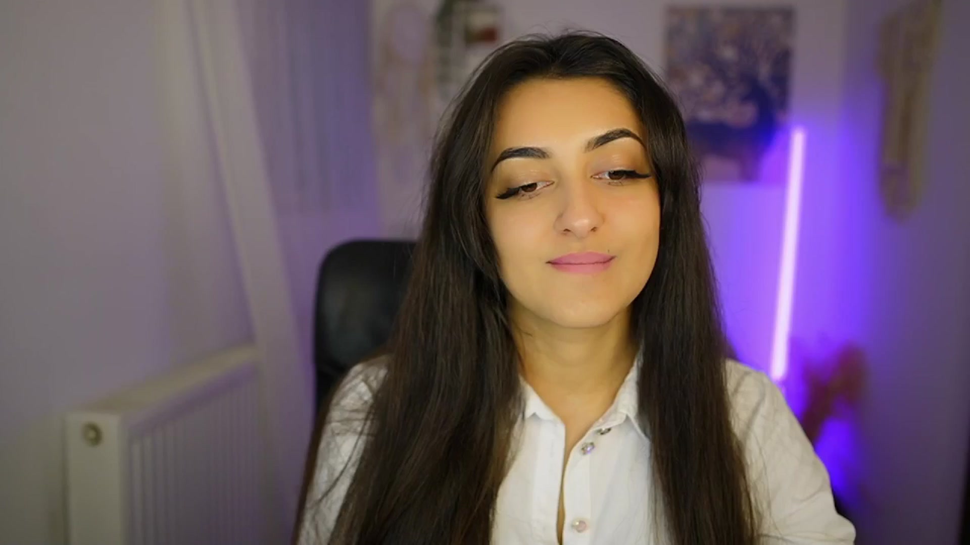 Gallery image thumbnail from Frida_Sante18's myfreecams stream on, 07/03/2024, 18:02 image 11 of 20