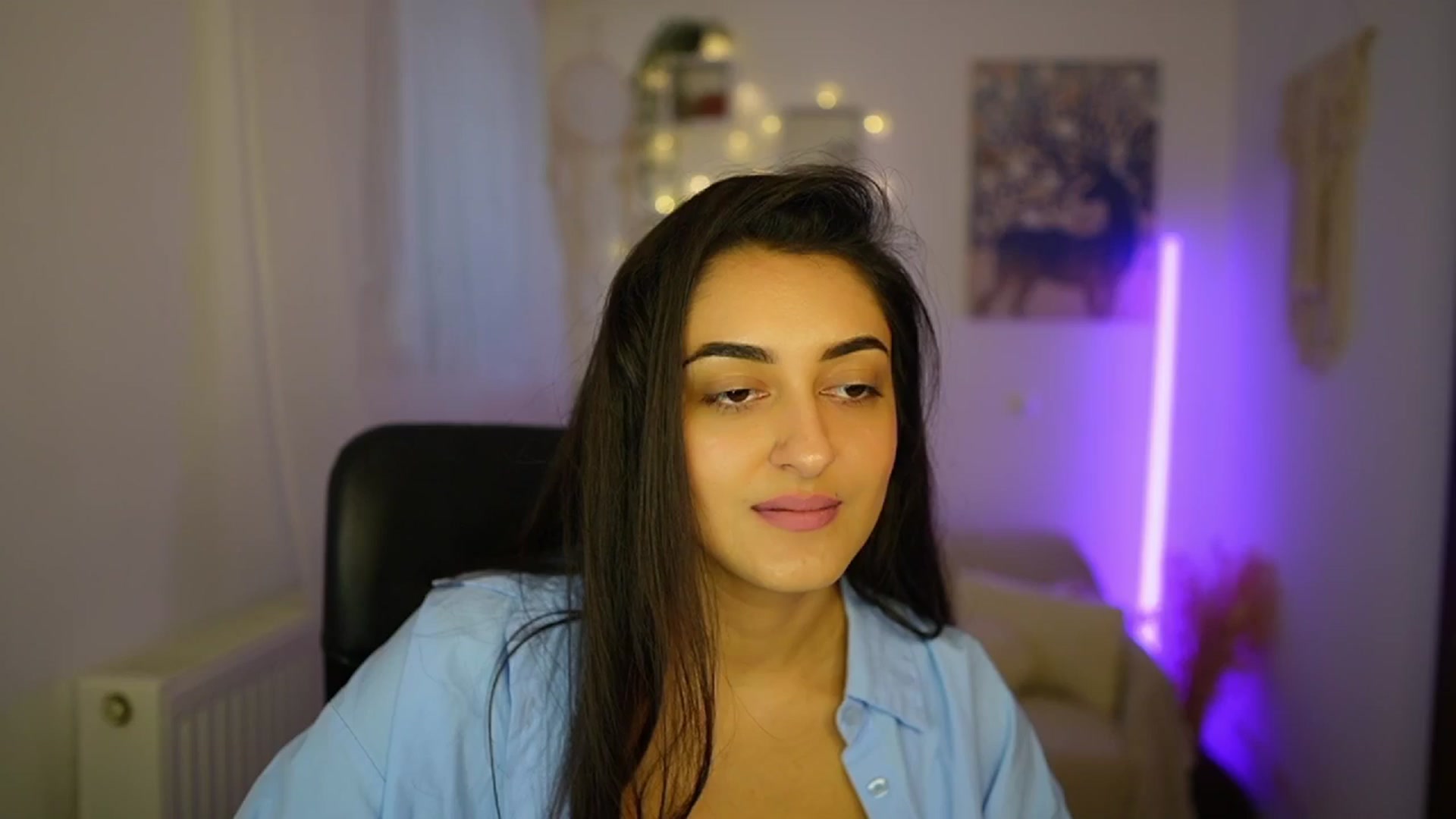 Gallery image thumbnail from Frida_Sante18's myfreecams stream on, 07/04/2024, 14:38 image 16 of 20