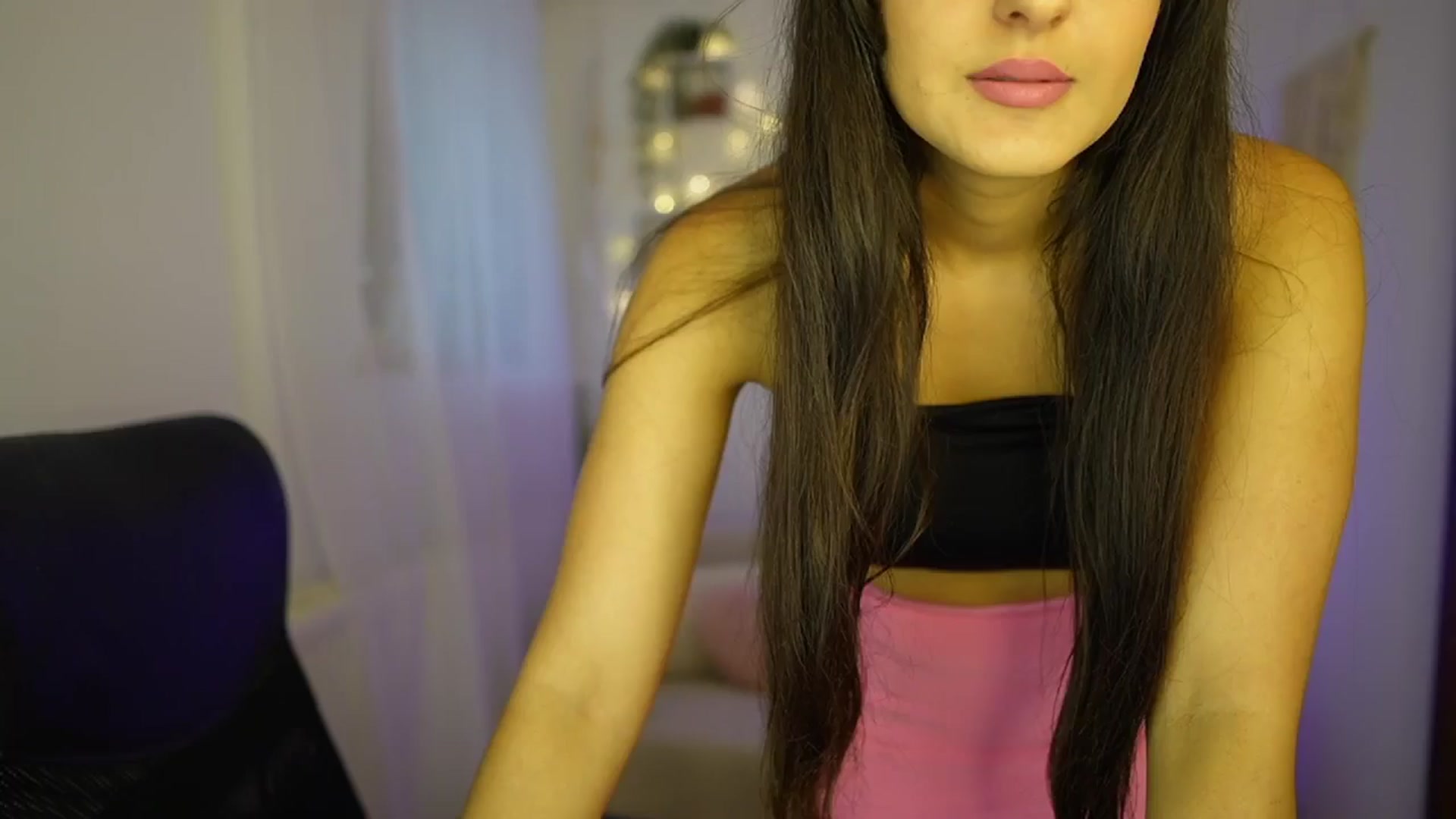 Gallery image thumbnail from Frida_Sante18's myfreecams stream on, 07/05/2024, 15:03 image 7 of 20