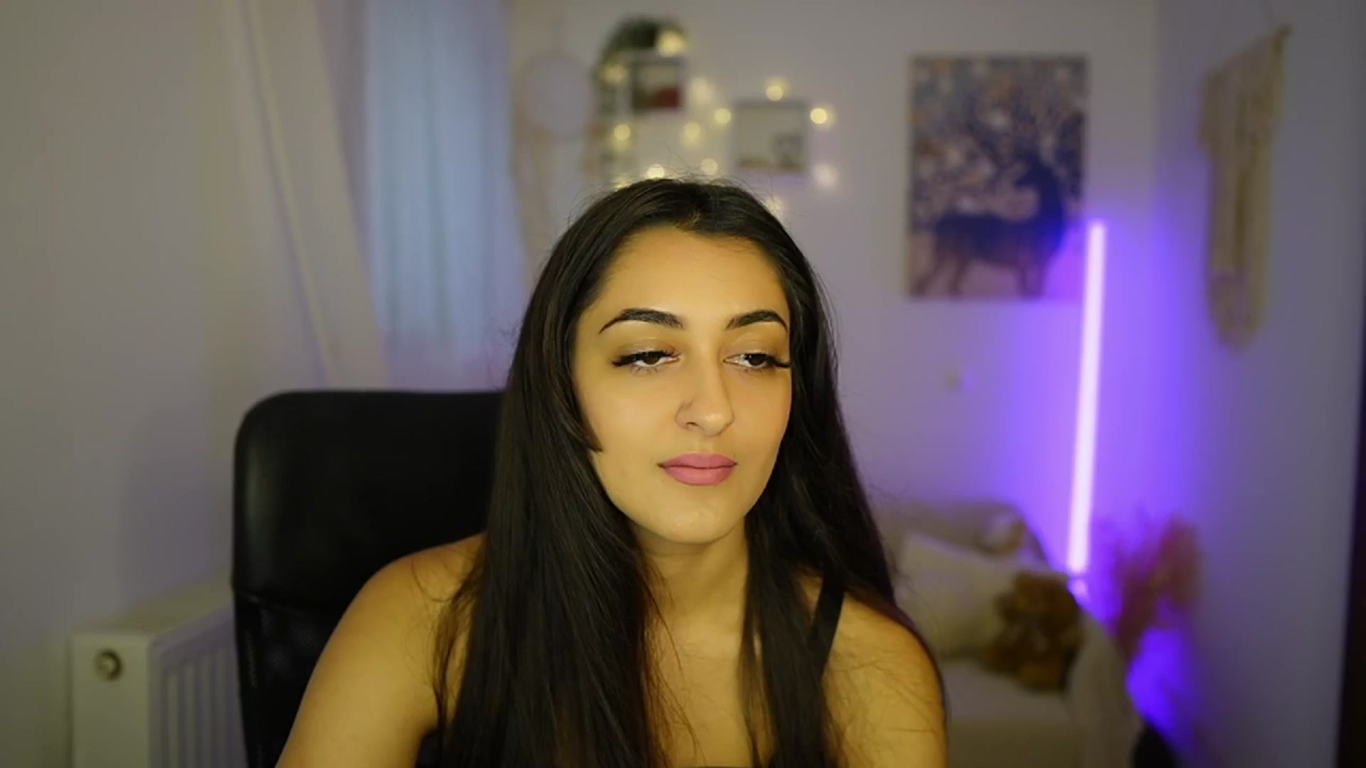 Gallery image thumbnail from Frida_Sante18's myfreecams stream on, 07/05/2024, 15:03 image 5 of 20