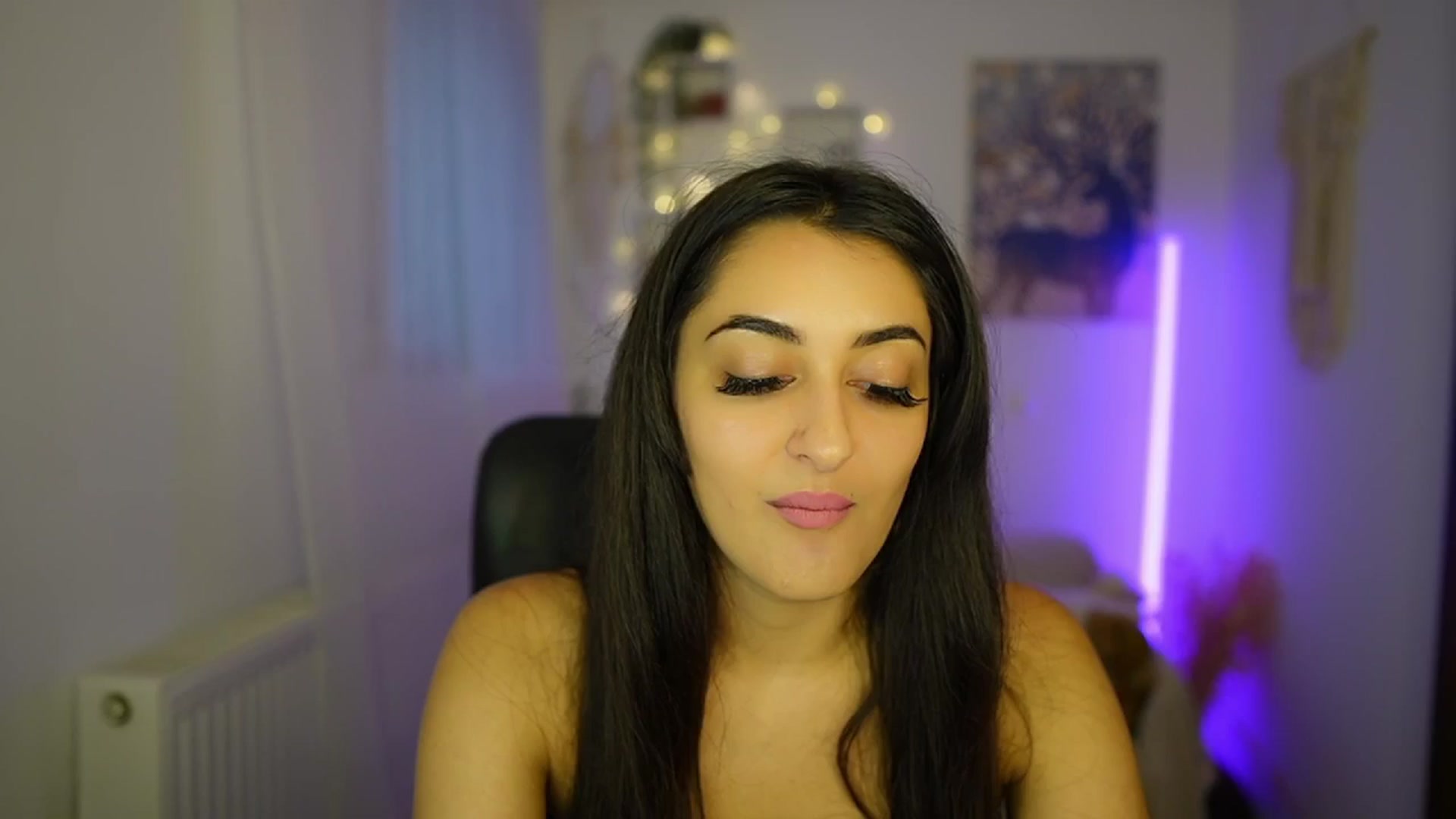 Gallery image thumbnail from Frida_Sante18's myfreecams stream on, 07/05/2024, 16:43 image 6 of 20