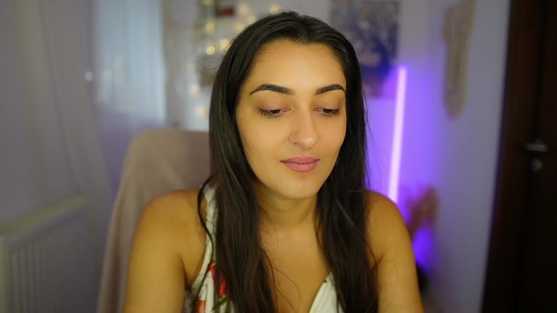 Gallery image thumbnail from Frida_Sante18's myfreecams stream on, 07/15/2024, 15:59 image 13 of 20