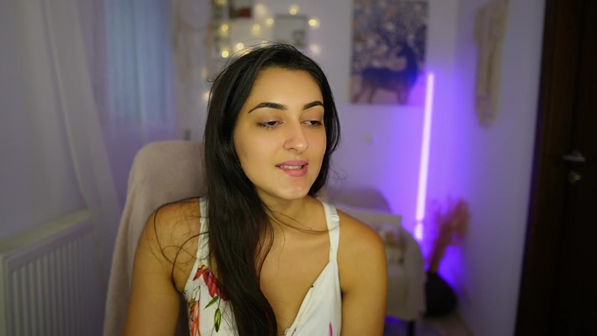 Gallery image thumbnail from Frida_Sante18's myfreecams stream on, 07/15/2024, 15:59 image 2 of 20