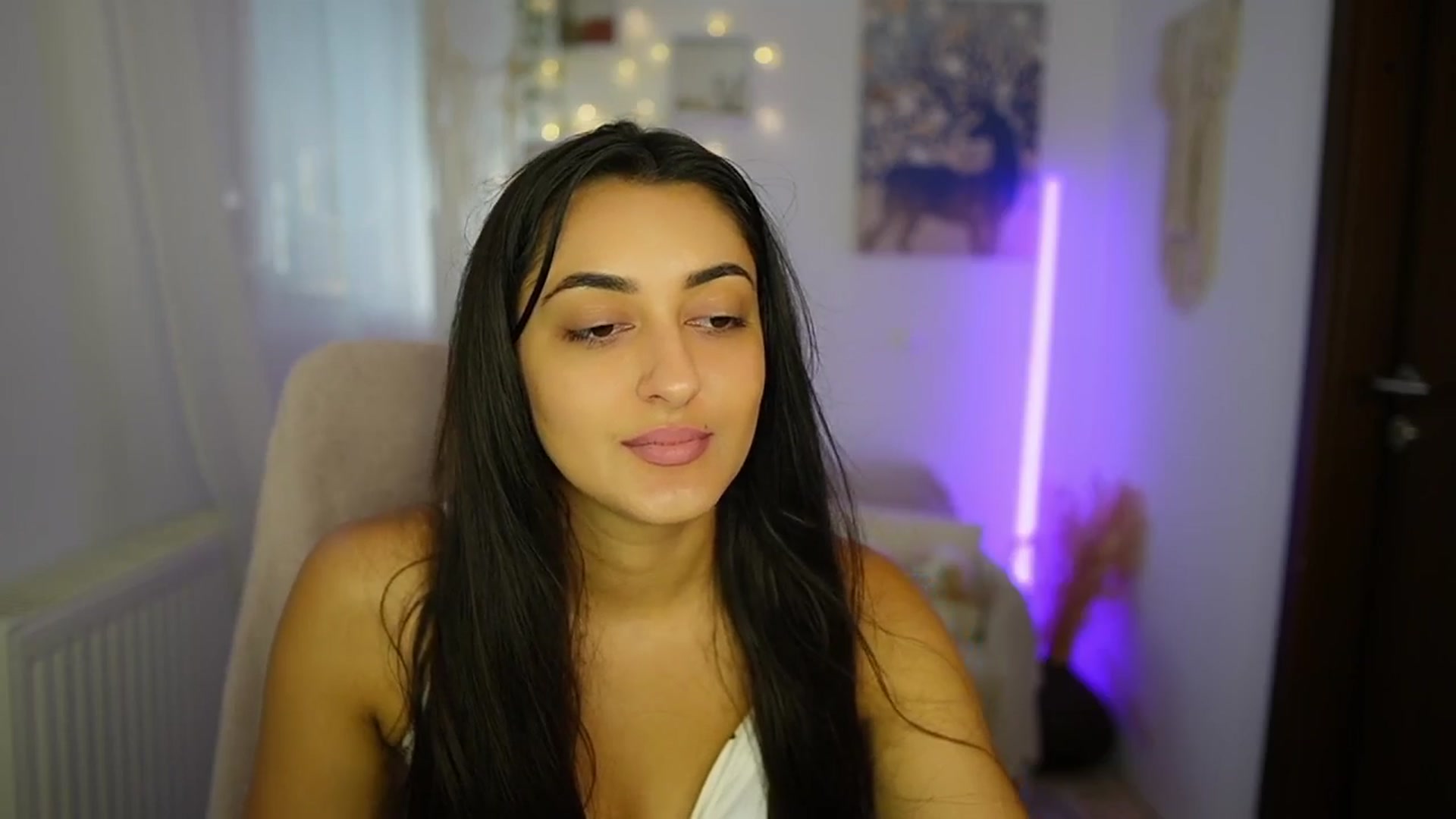 Gallery image thumbnail from Frida_Sante18's myfreecams stream on, 07/15/2024, 15:59 image 16 of 20