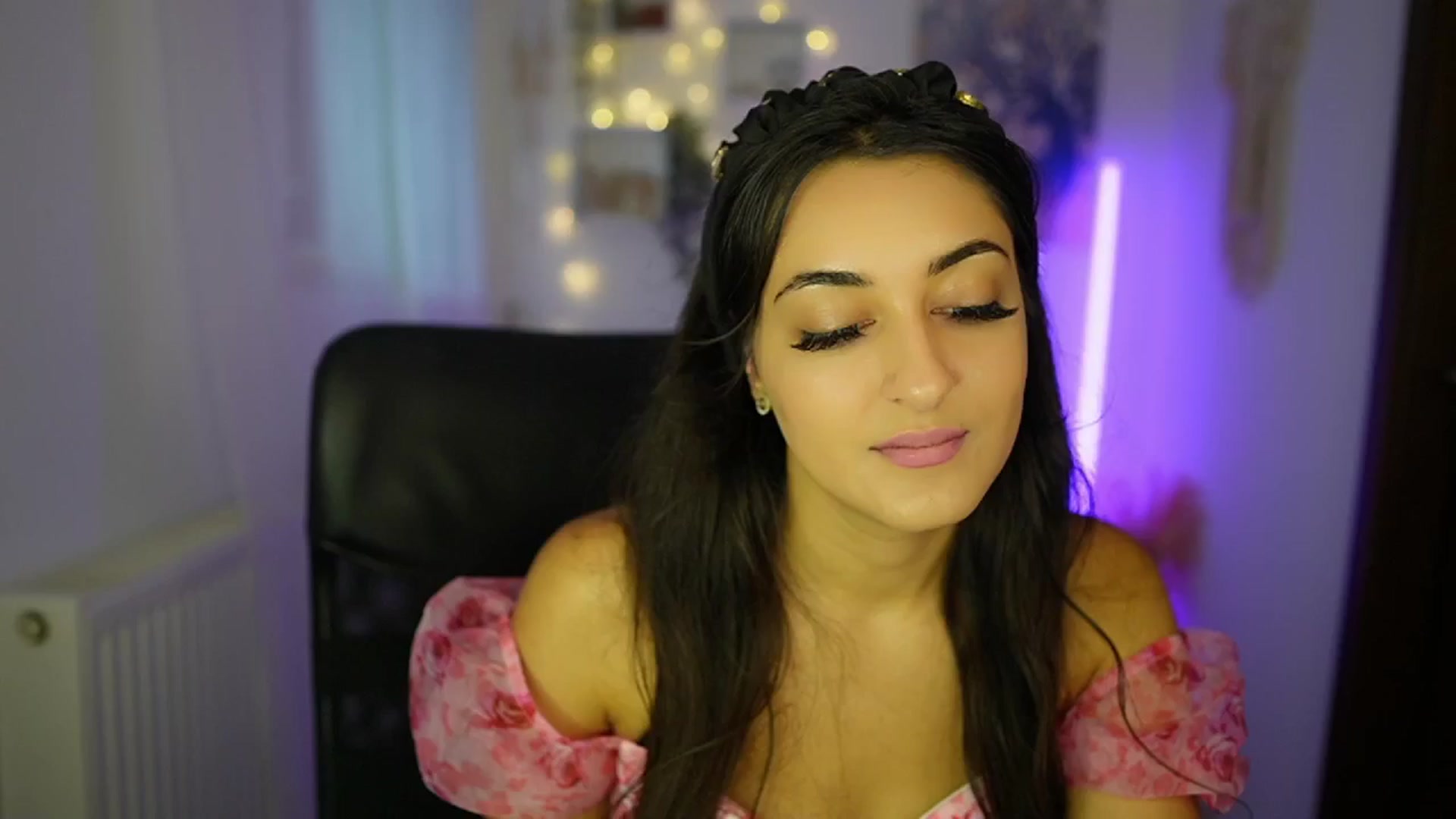 Gallery image thumbnail from Frida_Sante18's myfreecams stream on, 07/18/2024, 14:49 image 2 of 20