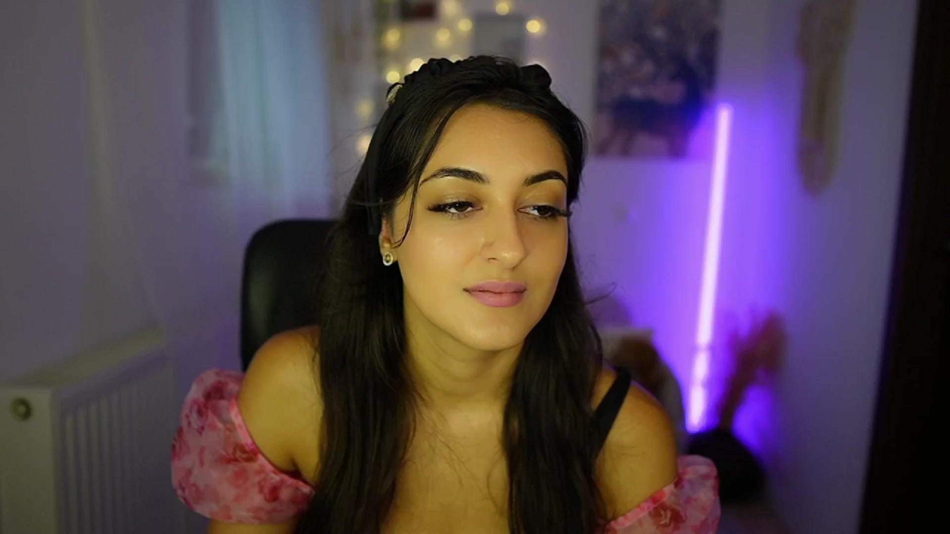 Gallery image thumbnail from Frida_Sante18's myfreecams stream on, 07/18/2024, 14:49 image 10 of 20