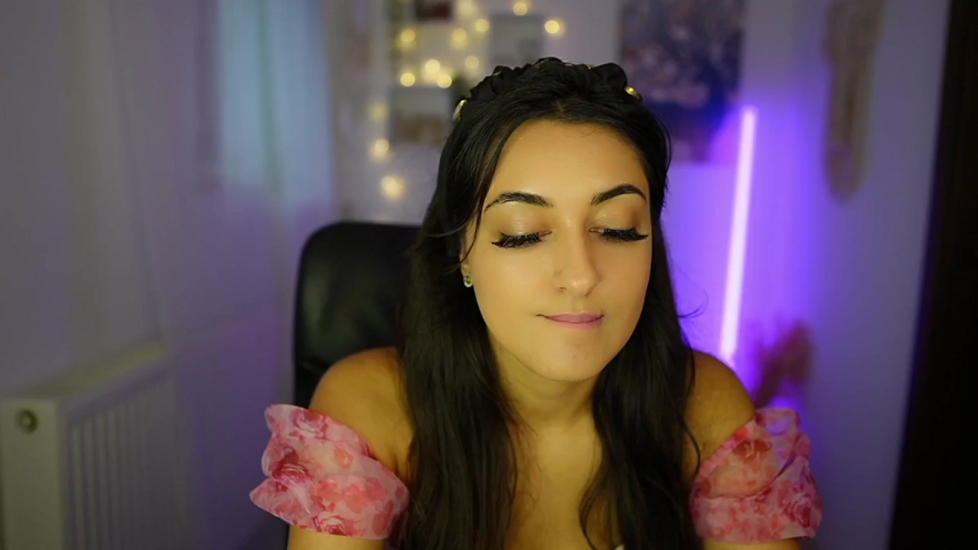 Gallery image thumbnail from Frida_Sante18's myfreecams stream on, 07/18/2024, 14:49 image 15 of 20