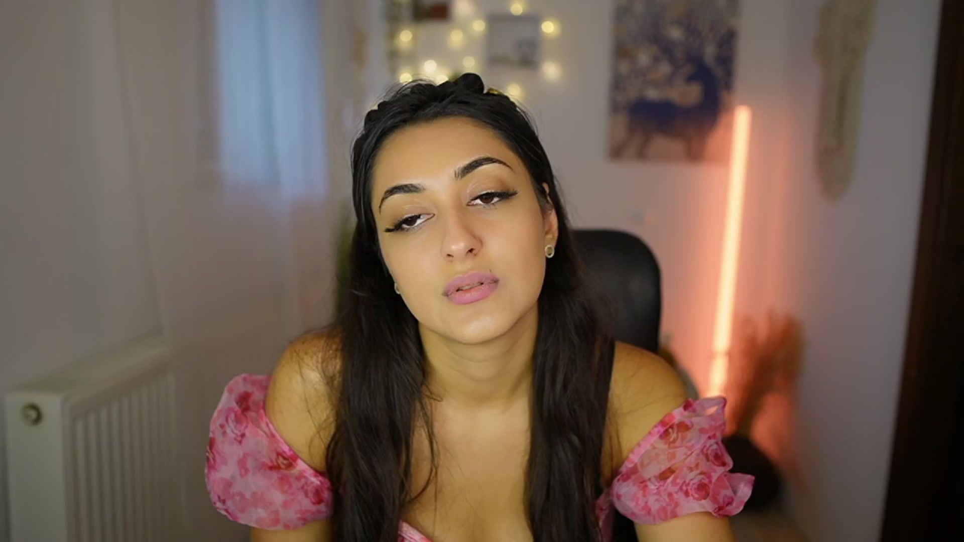 Gallery image thumbnail from Frida_Sante18's myfreecams stream on, 07/18/2024, 16:30 image 19 of 20