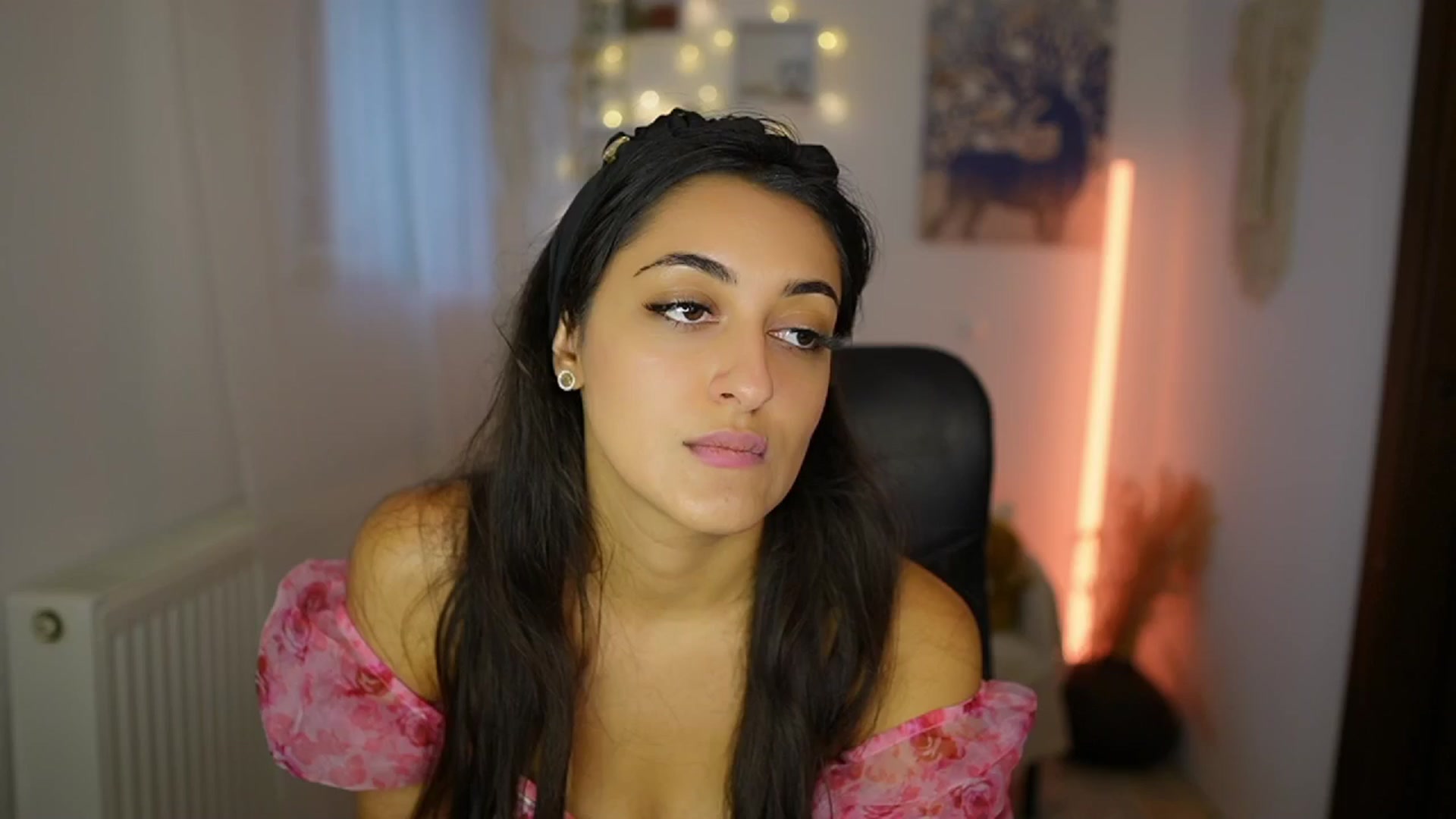 Gallery image thumbnail from Frida_Sante18's myfreecams stream on, 07/18/2024, 16:30 image 13 of 20