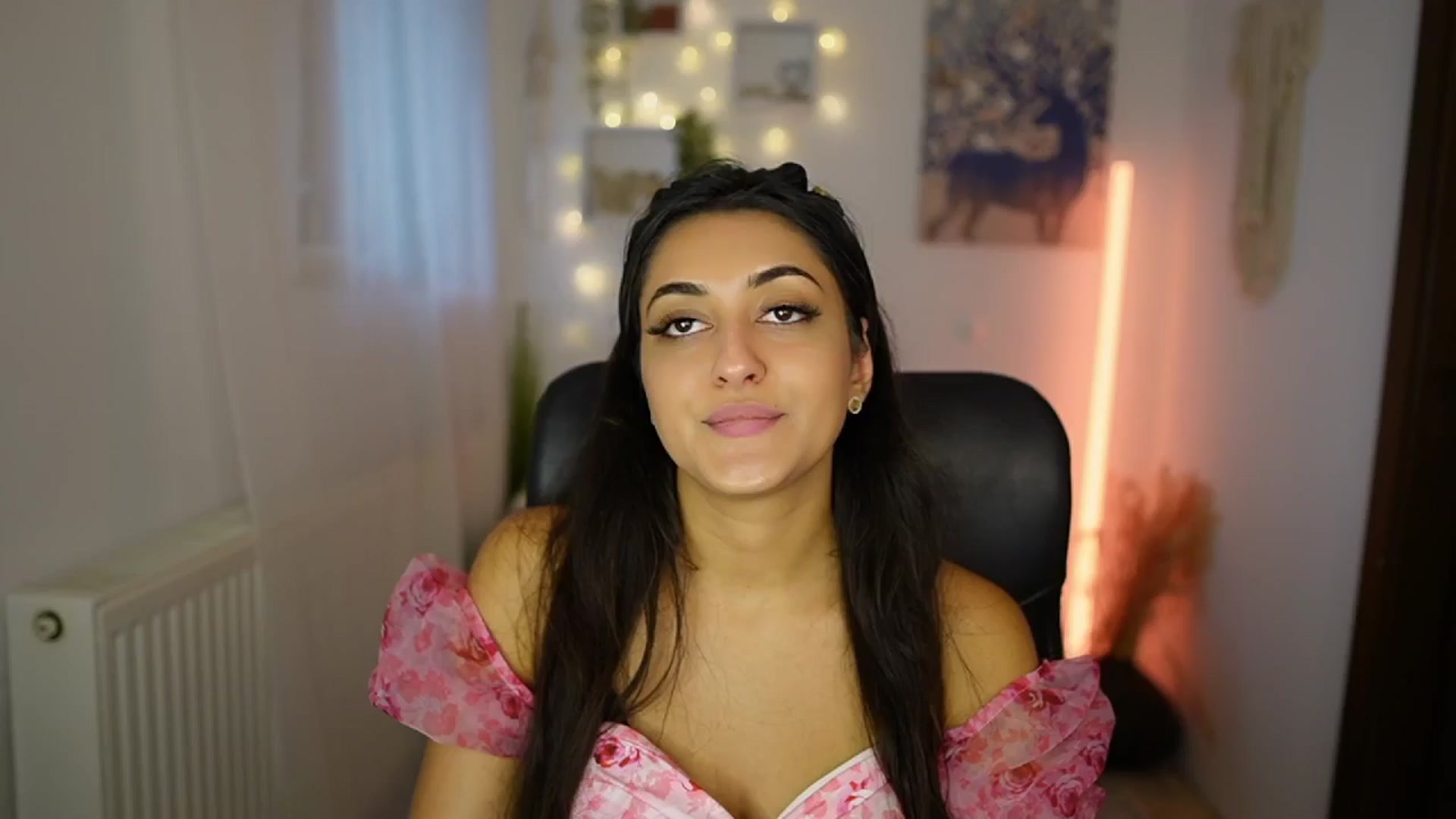 Gallery image thumbnail from Frida_Sante18's myfreecams stream on, 07/18/2024, 16:30 image 20 of 20