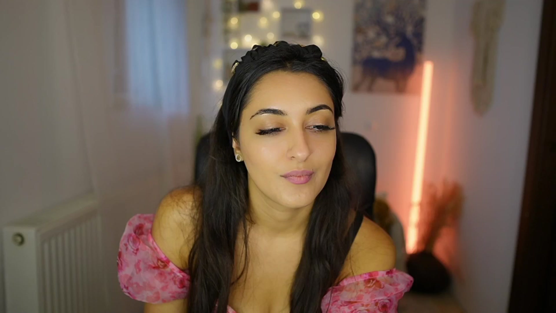 Gallery image thumbnail from Frida_Sante18's myfreecams stream on, 07/18/2024, 16:30 image 18 of 20