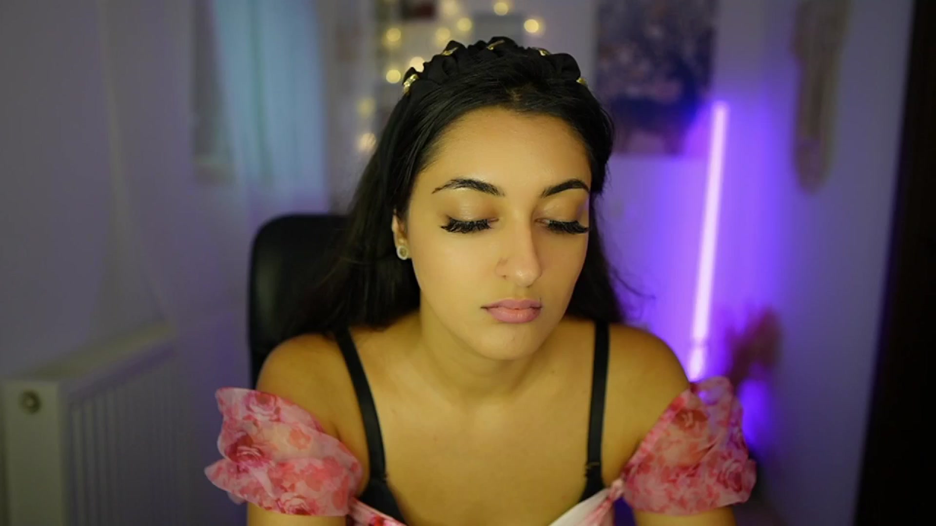 Gallery image thumbnail from Frida_Sante18's myfreecams stream on, 07/18/2024, 16:30 image 7 of 20