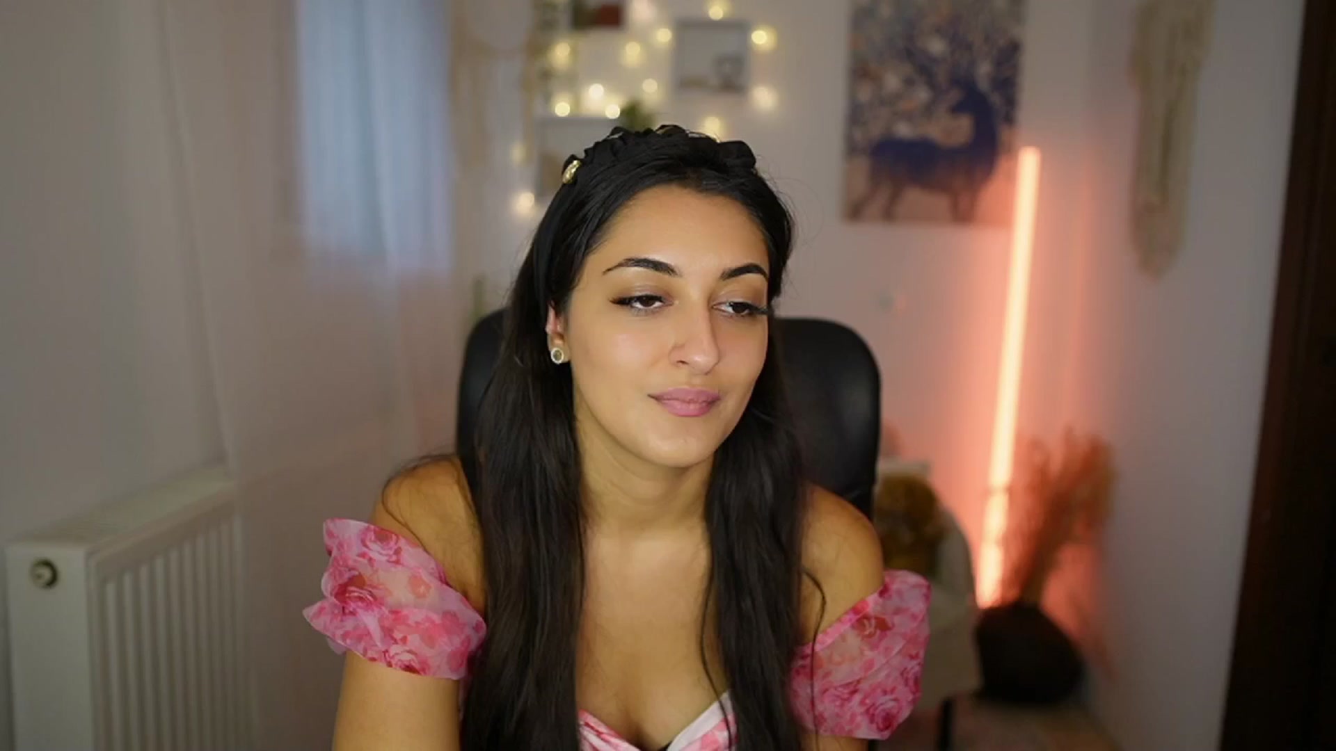 Gallery image thumbnail from Frida_Sante18's myfreecams stream on, 07/18/2024, 17:23 image 11 of 20
