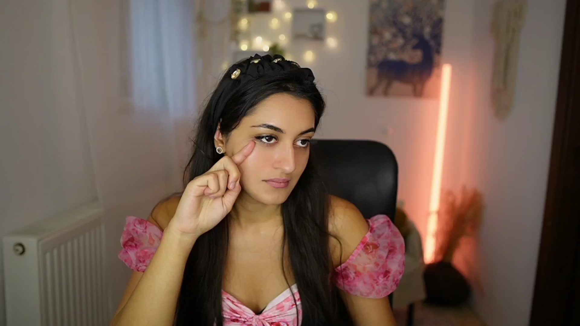Gallery image thumbnail from Frida_Sante18's myfreecams stream on, 07/18/2024, 17:23 image 12 of 20