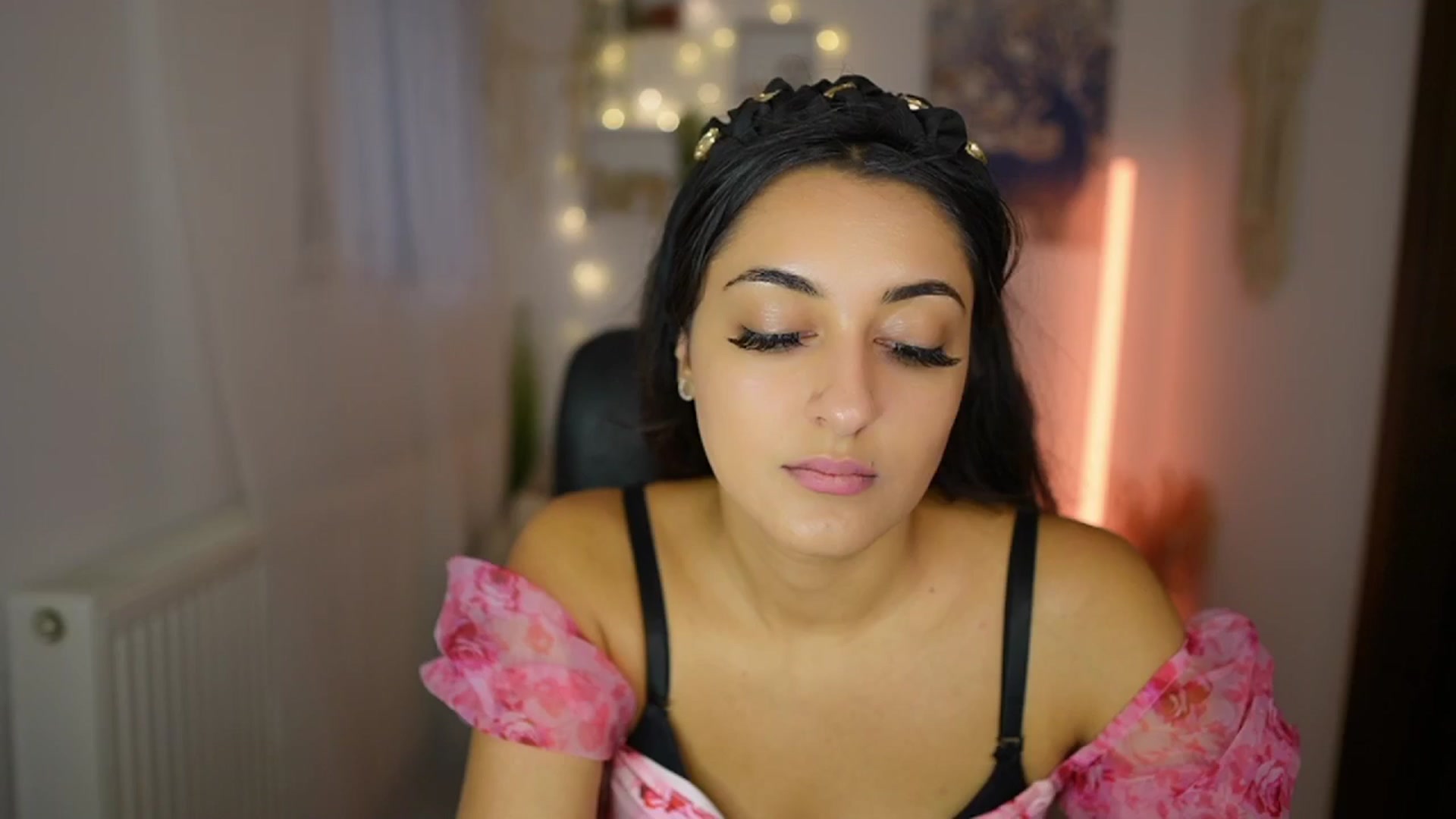 Gallery image thumbnail from Frida_Sante18's myfreecams stream on, 07/18/2024, 18:01 image 13 of 20