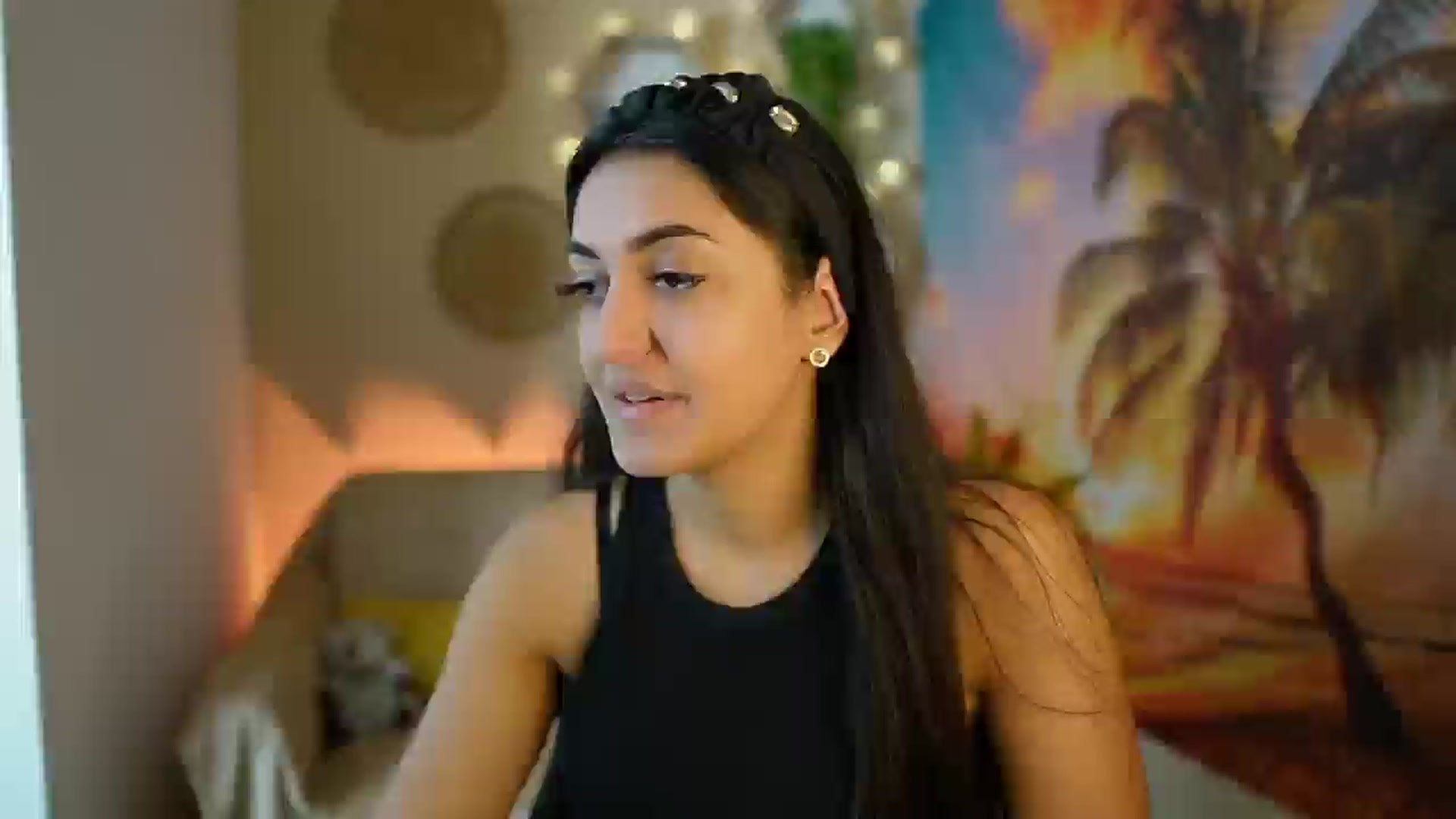 Gallery image thumbnail from Frida_Sante18's myfreecams stream on, 07/25/2024, 18:35 image 14 of 20