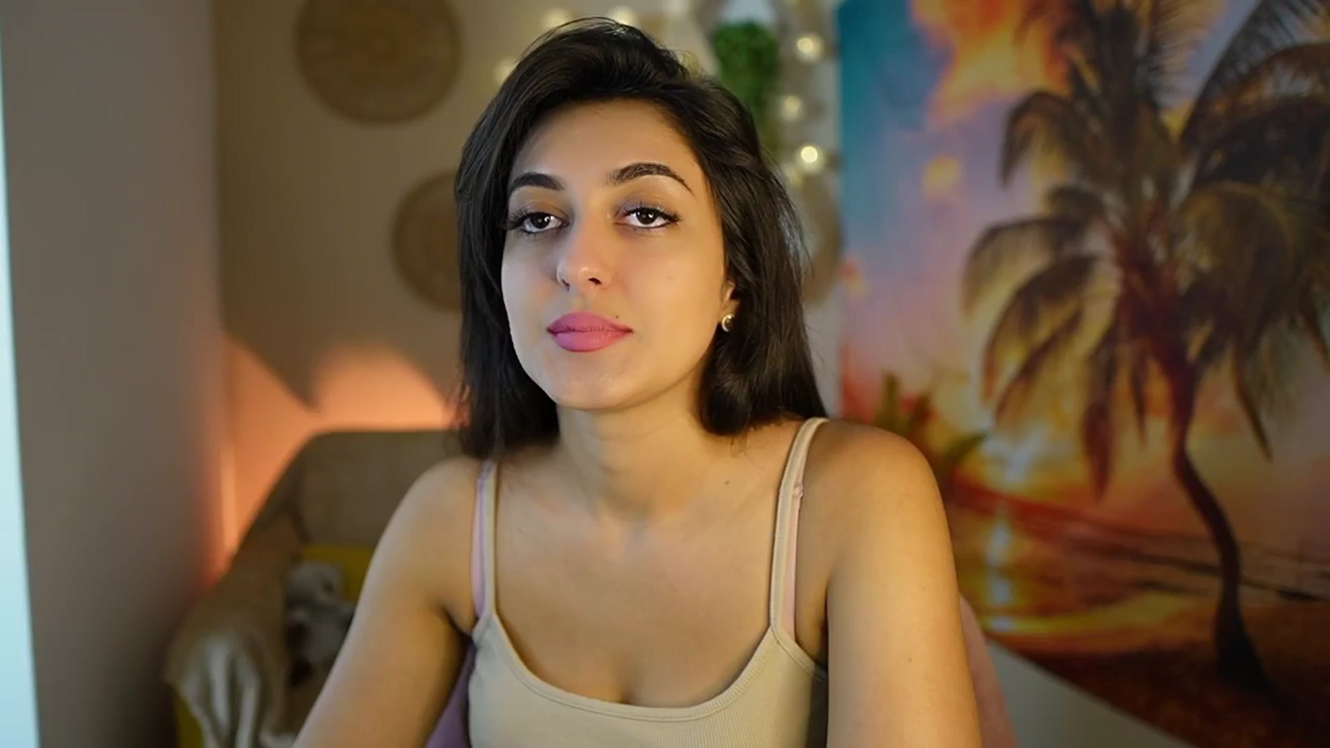 Gallery image thumbnail from Frida_Sante18's myfreecams stream on, 07/26/2024, 14:40 image 8 of 20