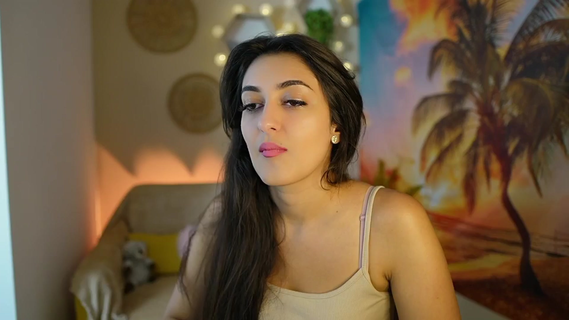 Gallery image thumbnail from Frida_Sante18's myfreecams stream on, 07/26/2024, 14:40 image 1 of 20