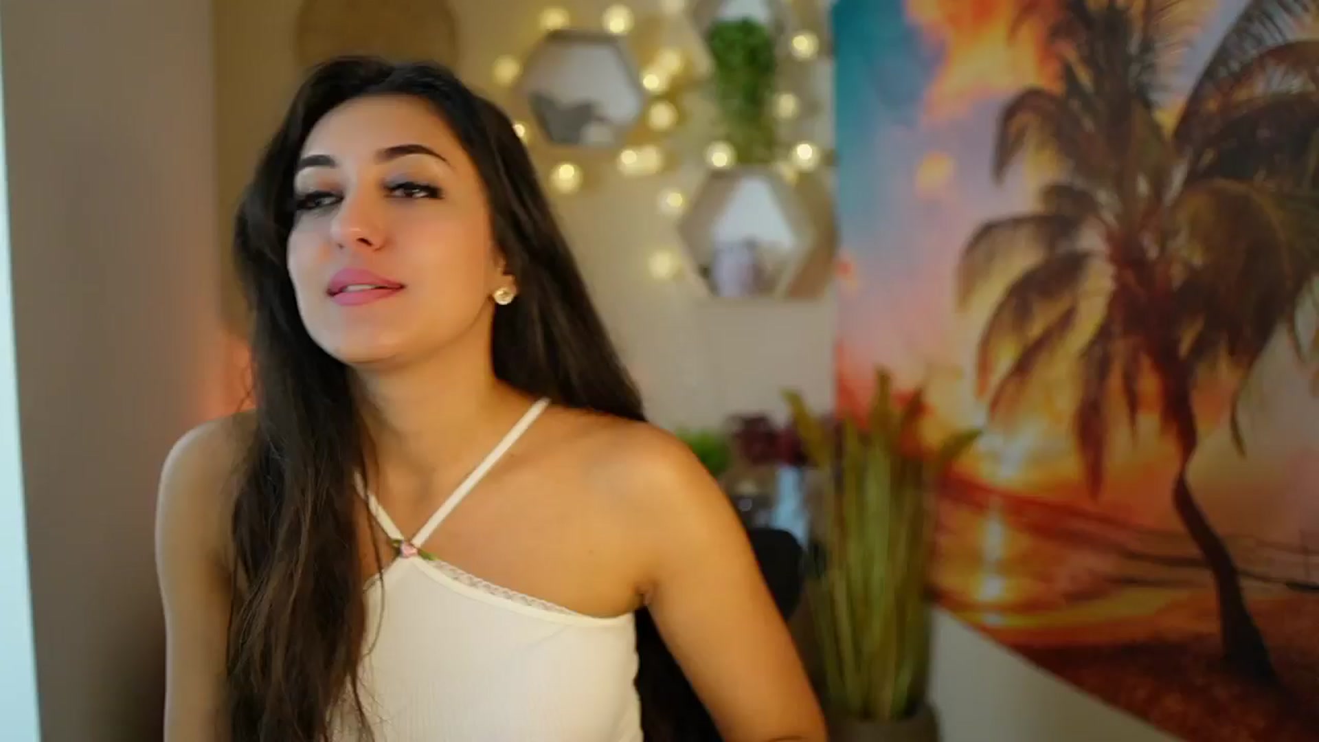 Gallery image thumbnail from Frida_Sante18's myfreecams stream on, 07/29/2024, 14:59 image 2 of 20