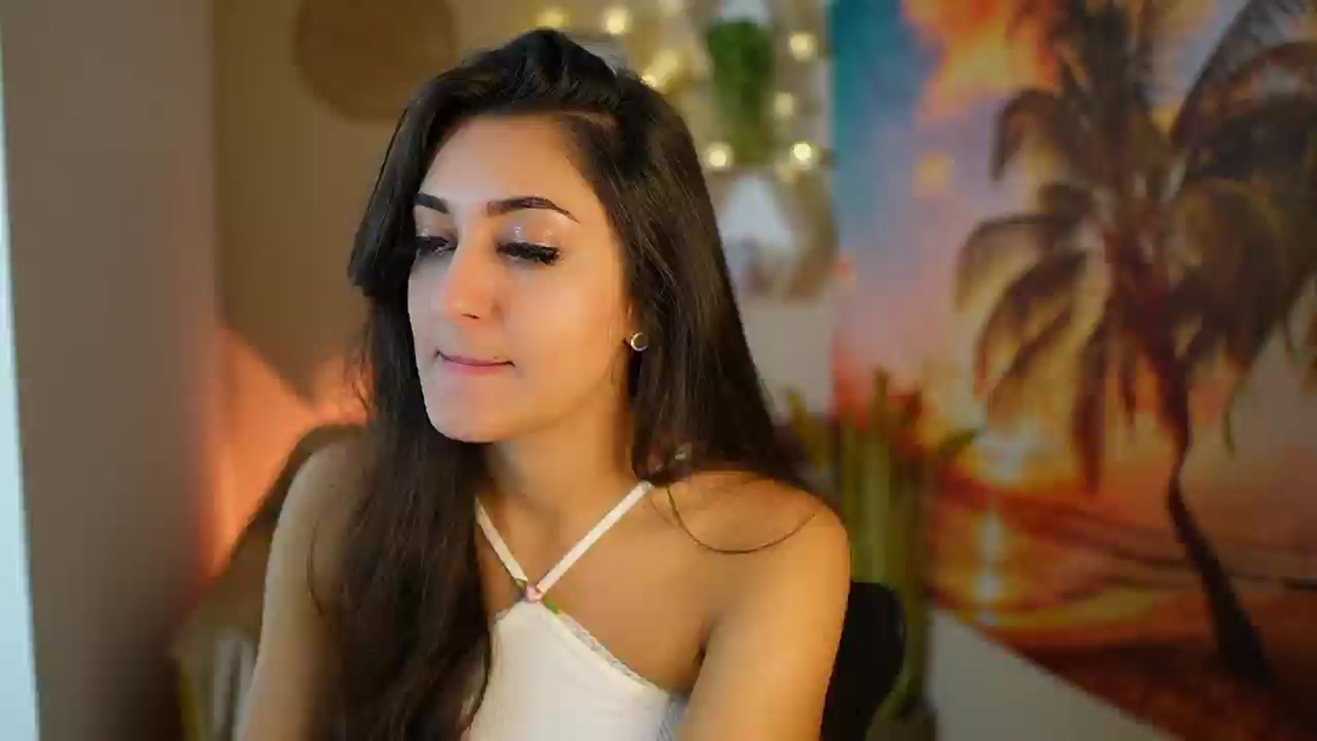 Gallery image thumbnail from Frida_Sante18's myfreecams stream on, 07/29/2024, 17:30 image 8 of 20