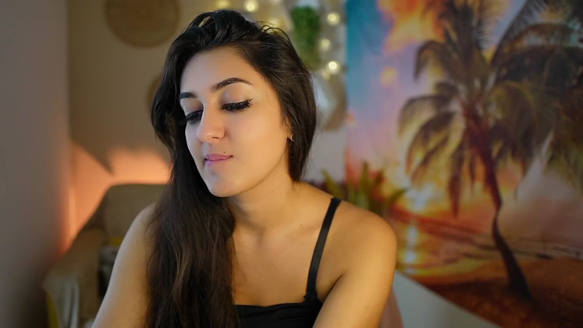 Gallery image thumbnail from Frida_Sante18's myfreecams stream on, 07/30/2024, 15:16 image 16 of 20