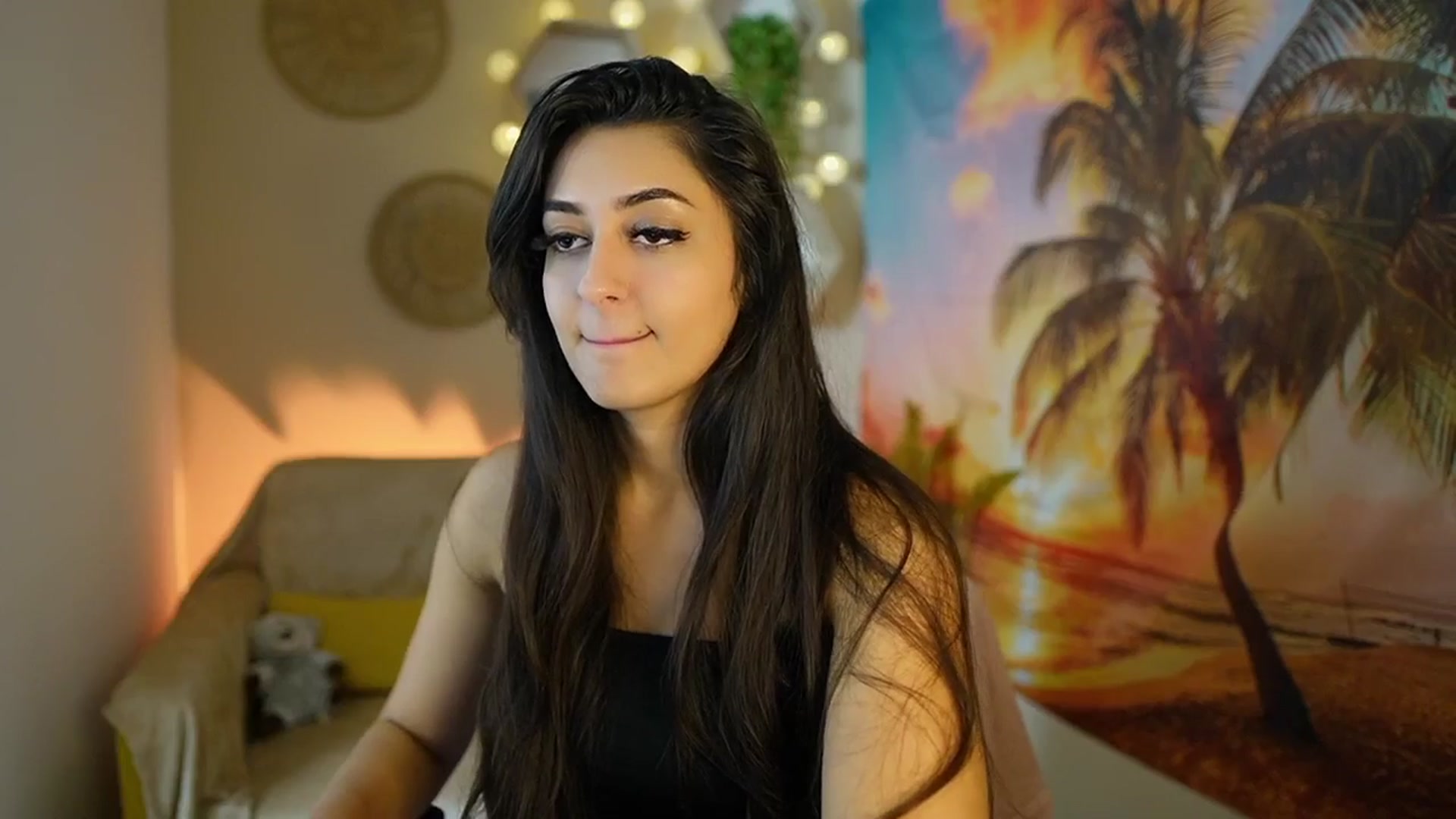 Gallery image thumbnail from Frida_Sante18's myfreecams stream on, 07/30/2024, 15:16 image 4 of 20