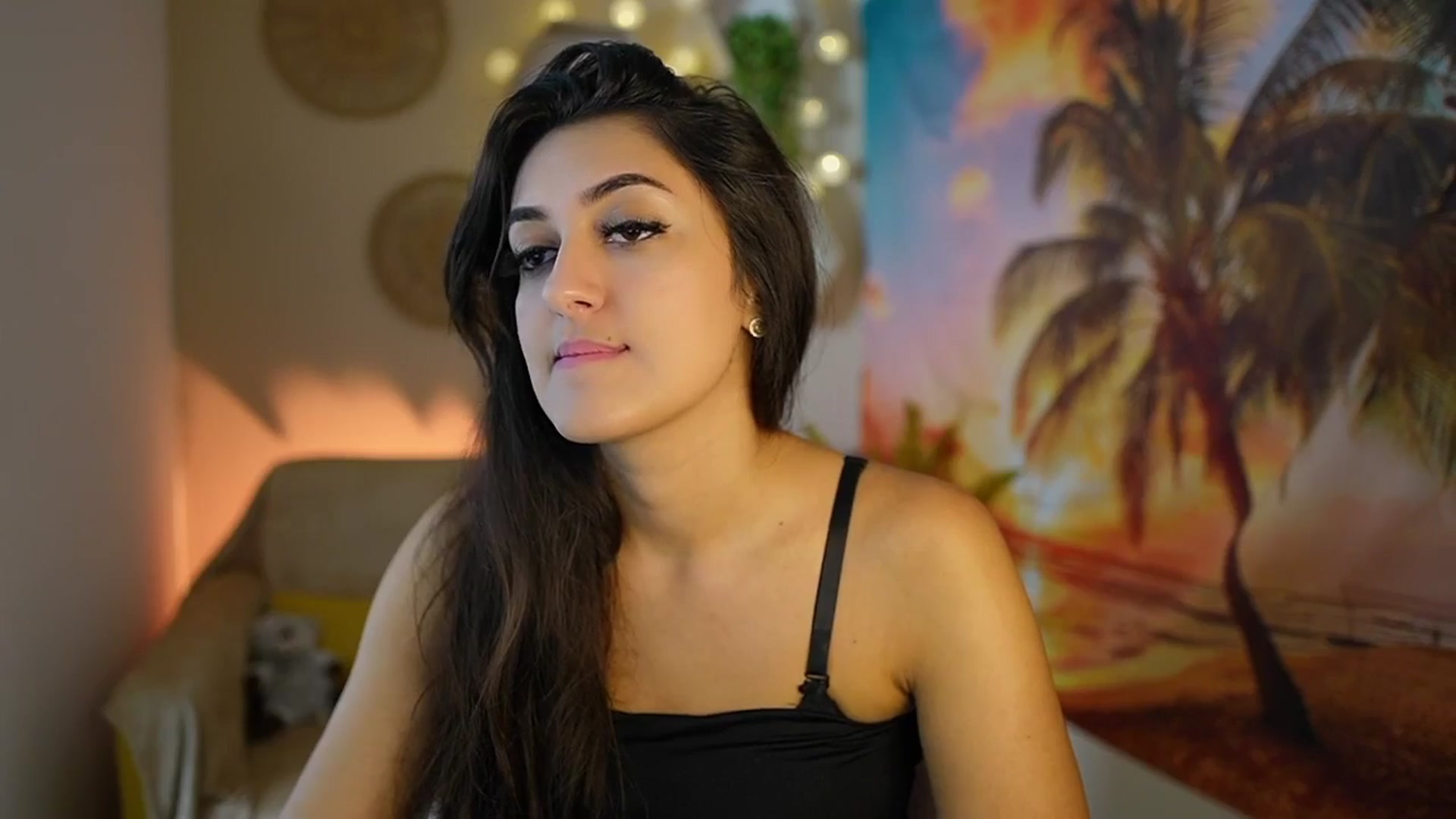 Gallery image thumbnail from Frida_Sante18's myfreecams stream on, 07/30/2024, 15:16 image 15 of 20