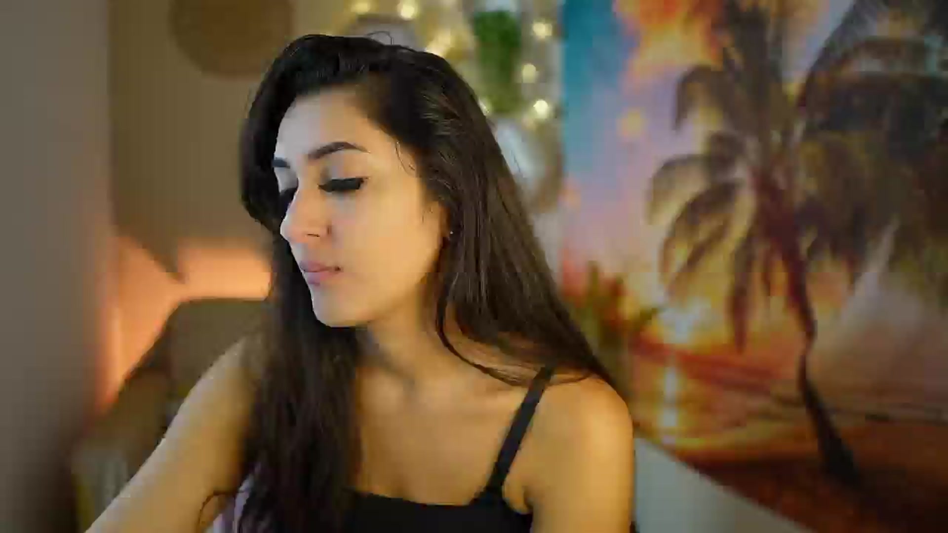 Gallery image thumbnail from Frida_Sante18's myfreecams stream on, 07/30/2024, 16:02 image 17 of 20