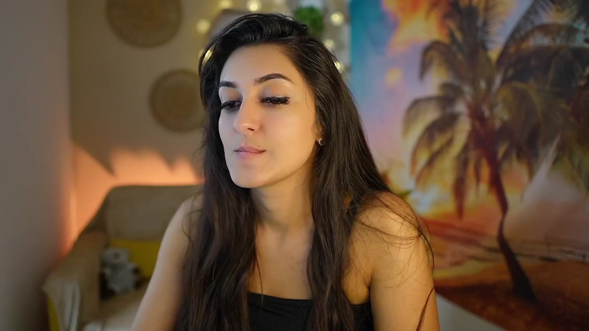 Gallery image thumbnail from Frida_Sante18's myfreecams stream on, 07/30/2024, 18:32 image 15 of 20