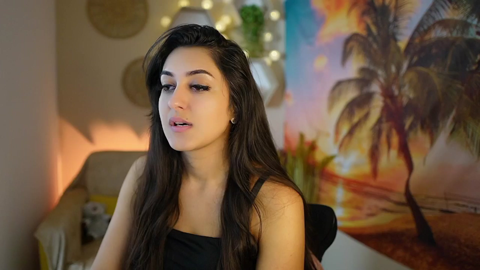 Gallery image thumbnail from Frida_Sante18's myfreecams stream on, 07/30/2024, 18:32 image 10 of 20