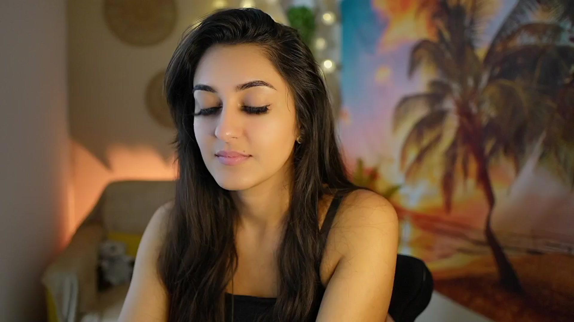 Gallery image thumbnail from Frida_Sante18's myfreecams stream on, 07/30/2024, 18:32 image 4 of 20