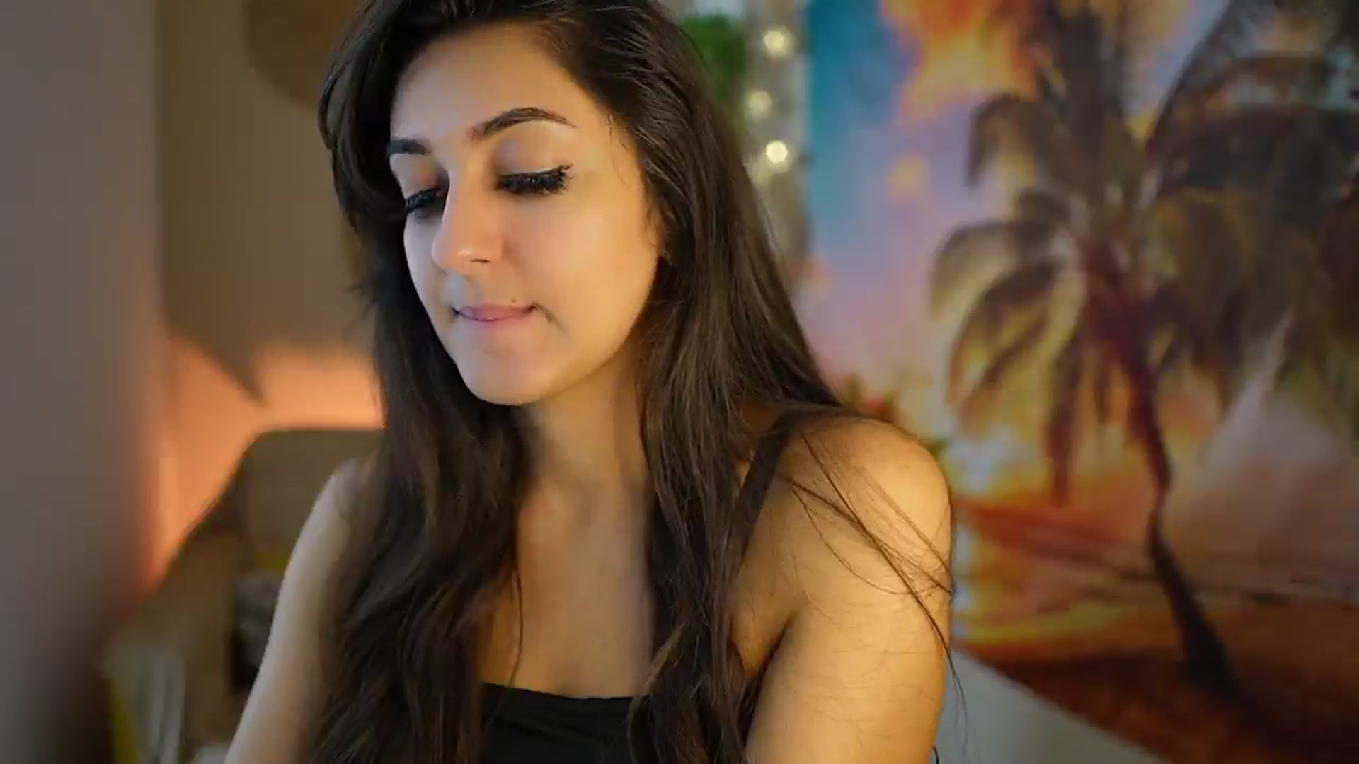 Gallery image thumbnail from Frida_Sante18's myfreecams stream on, 07/30/2024, 18:32 image 17 of 20