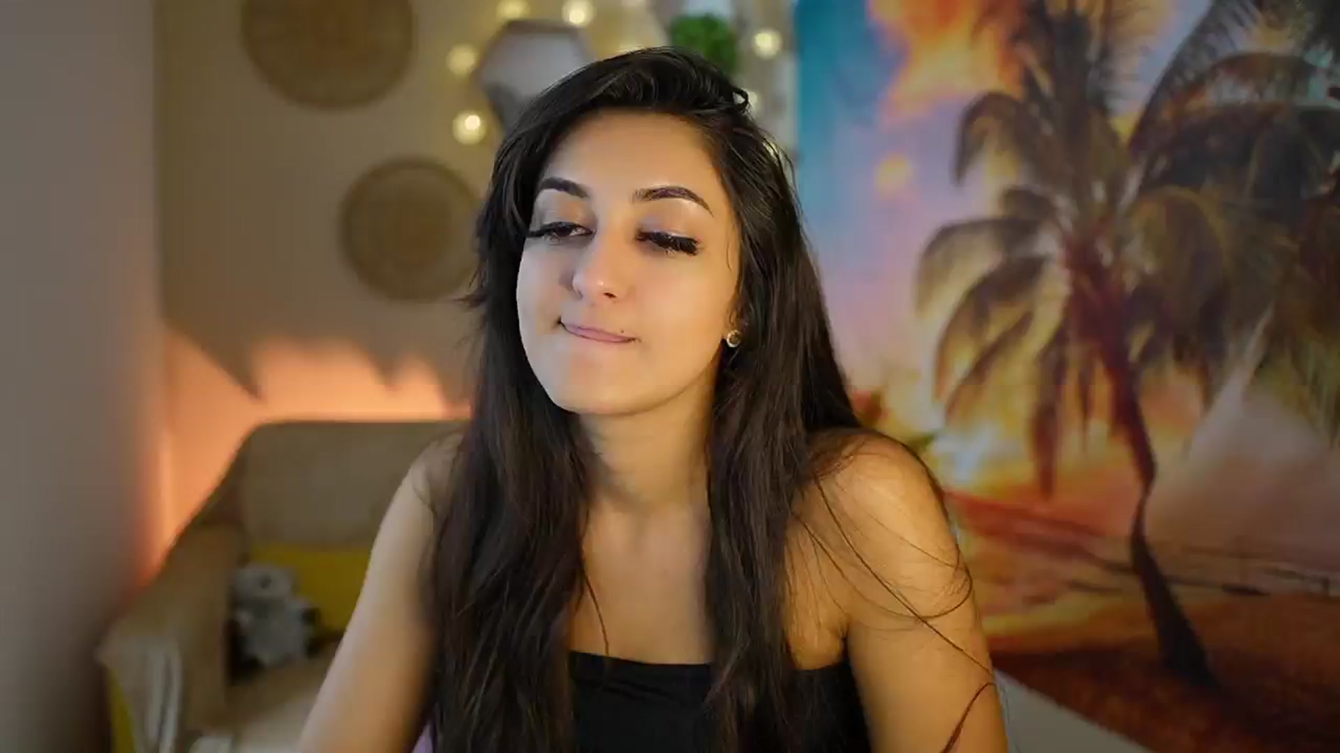 Gallery image thumbnail from Frida_Sante18's myfreecams stream on, 07/30/2024, 18:32 image 19 of 20