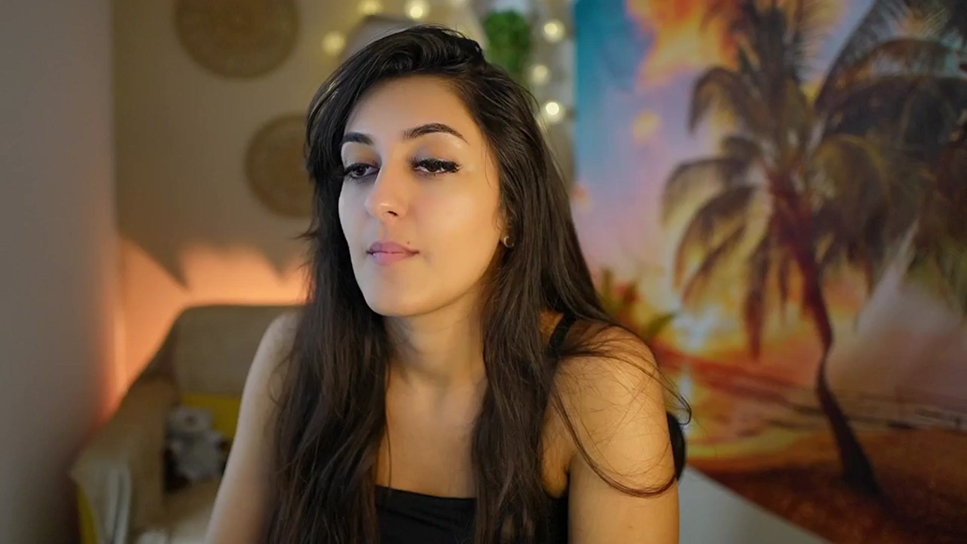 Gallery image thumbnail from Frida_Sante18's myfreecams stream on, 07/30/2024, 18:32 image 12 of 20