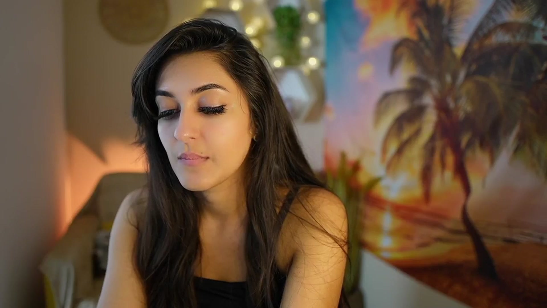 Gallery image thumbnail from Frida_Sante18's myfreecams stream on, 07/30/2024, 18:32 image 16 of 20