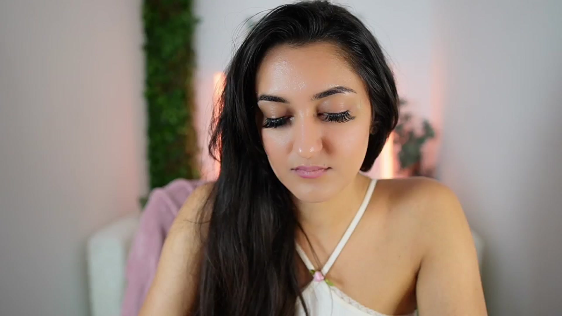 Gallery image thumbnail from Frida_Sante18's myfreecams stream on, 08/05/2024, 11:48 image 19 of 20