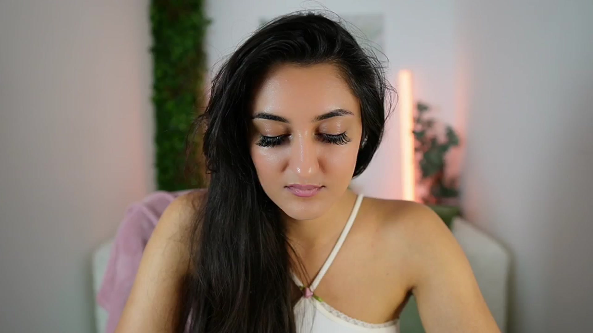 Gallery image thumbnail from Frida_Sante18's myfreecams stream on, 08/05/2024, 11:48 image 9 of 20