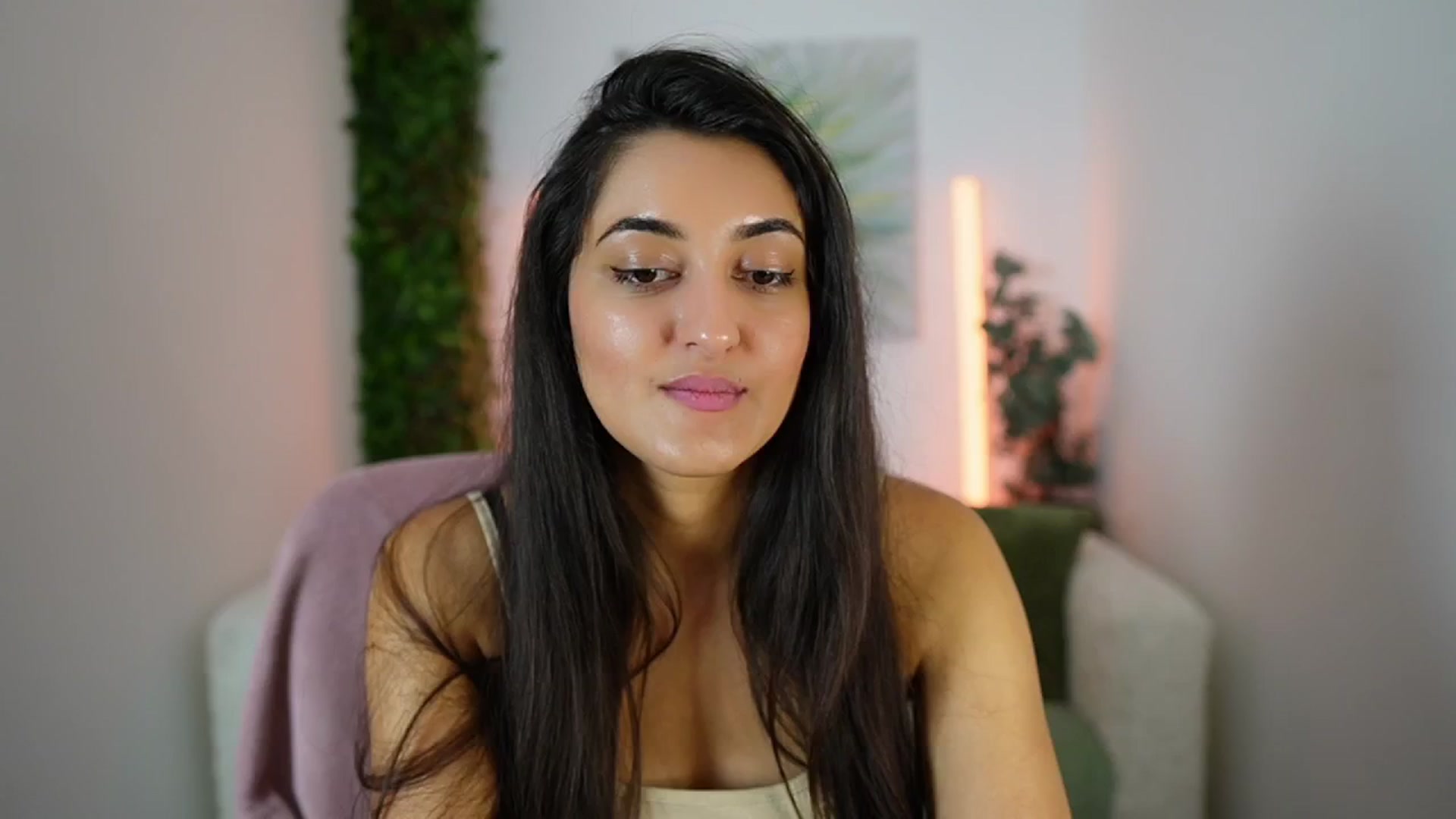 Gallery image thumbnail from Frida_Sante18's myfreecams stream on, 08/07/2024, 12:14 image 15 of 20
