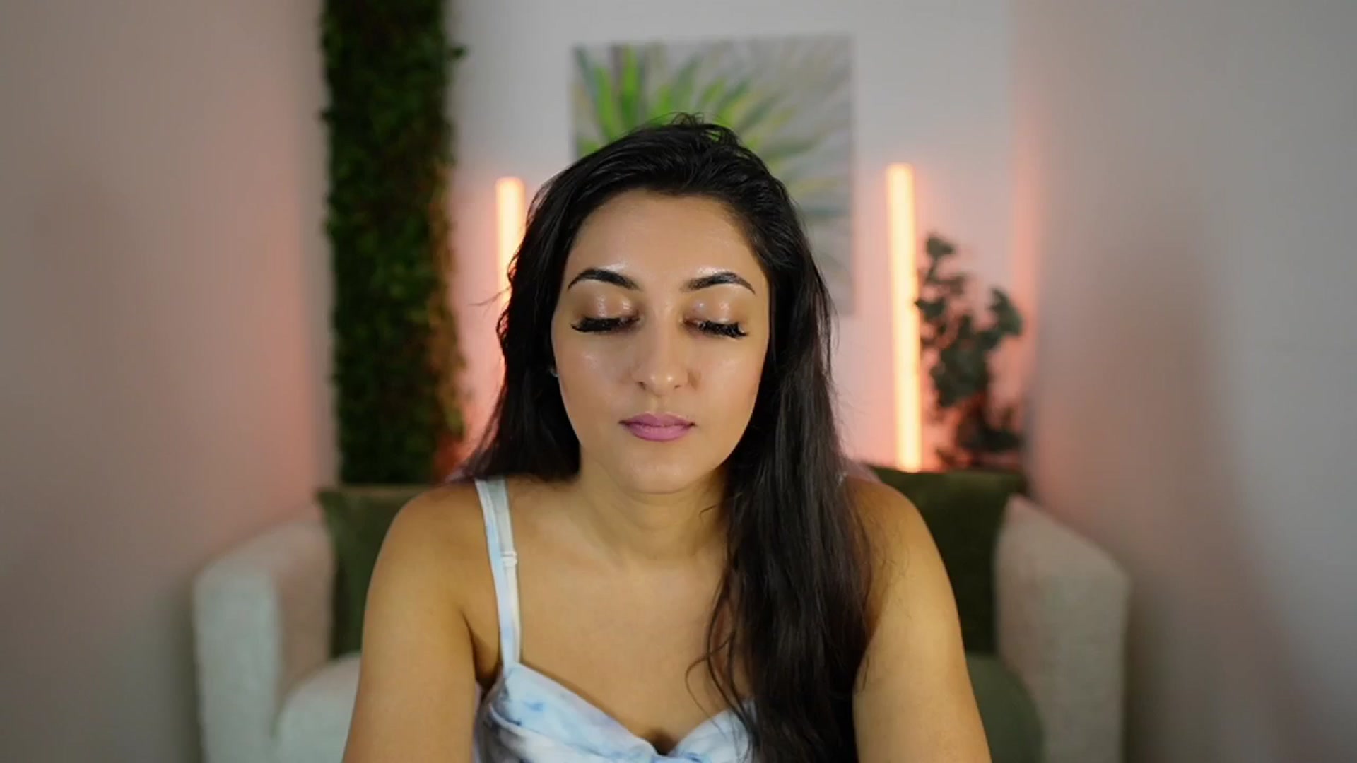 Gallery image thumbnail from Frida_Sante18's myfreecams stream on, 08/08/2024, 10:01 image 8 of 20