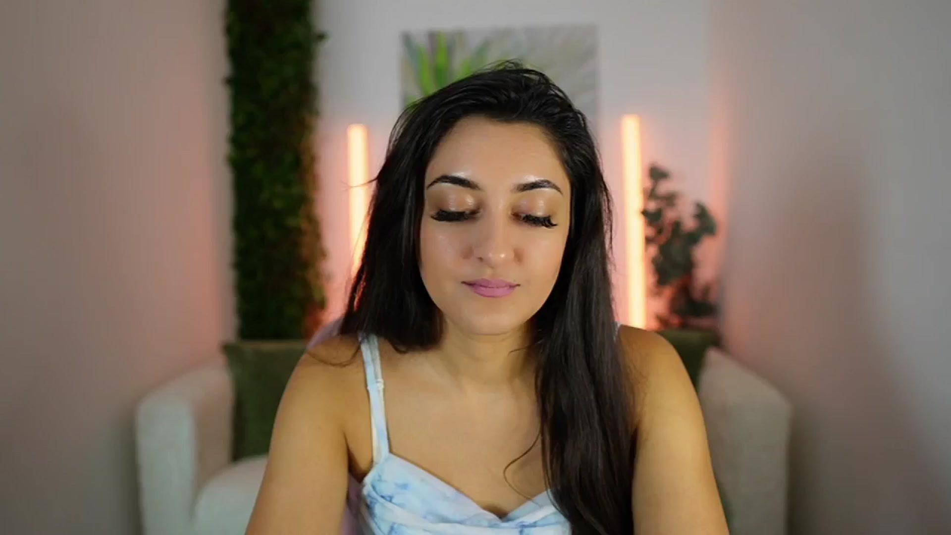 Gallery image thumbnail from Frida_Sante18's myfreecams stream on, 08/08/2024, 10:01 image 3 of 20