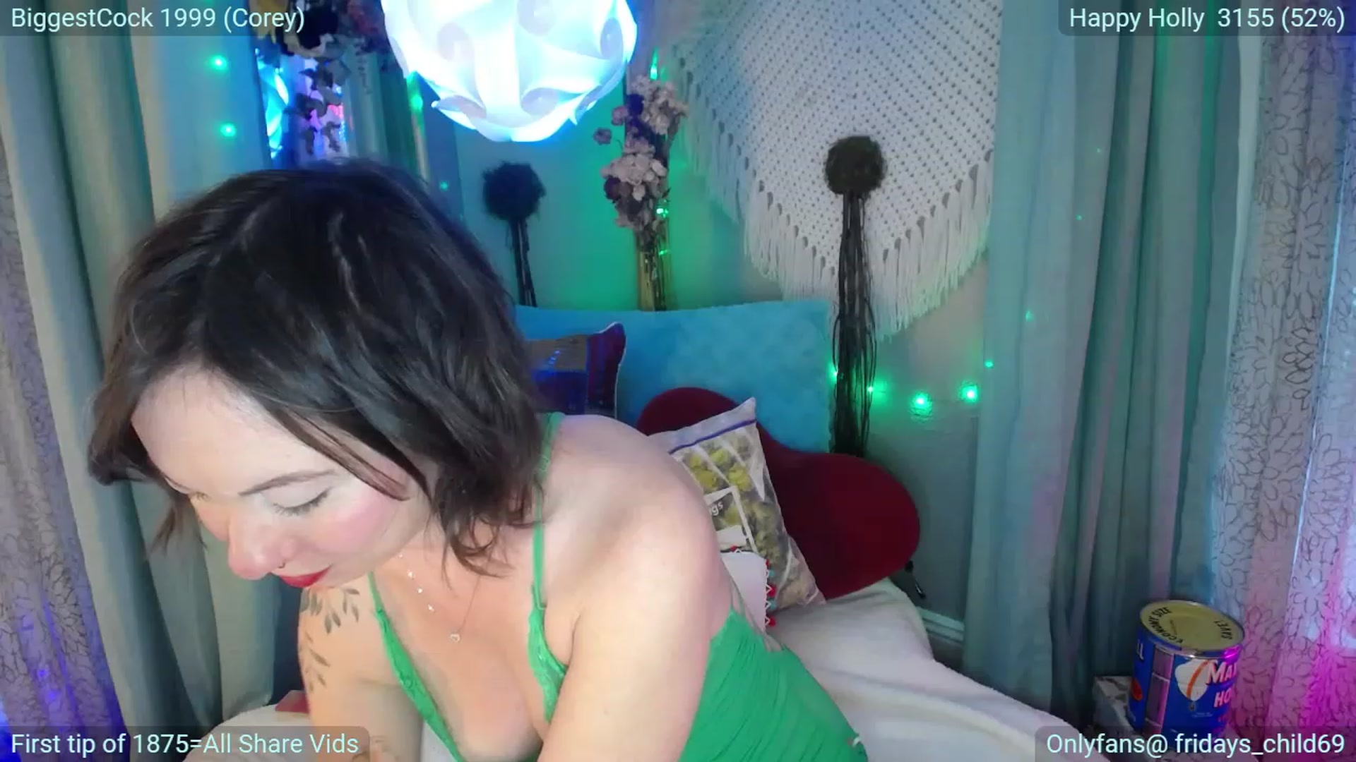 Gallery image thumbnail from Fridays_Child's myfreecams stream on, 03/17/2023, 22:07 image 20 of 20