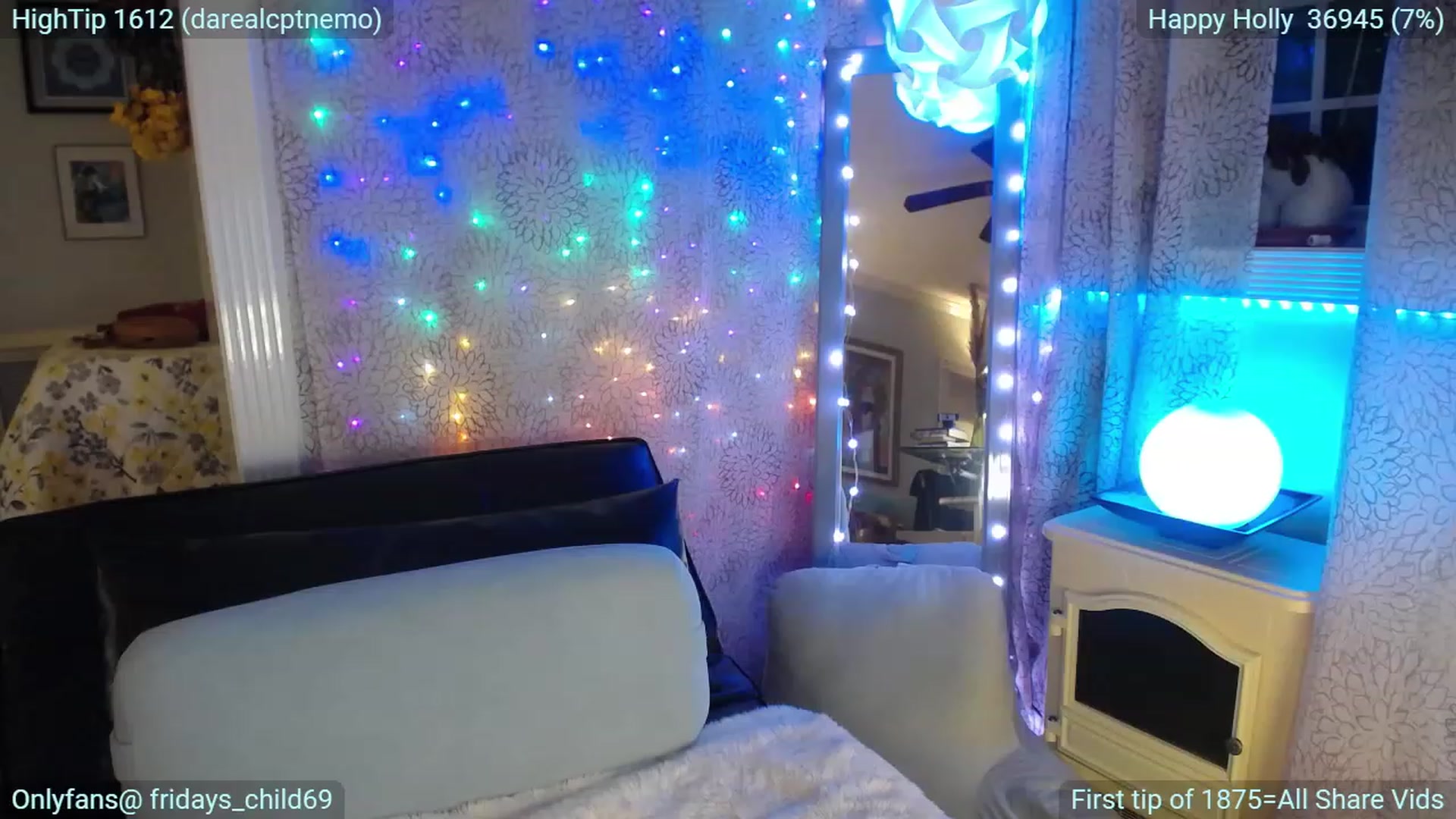 Gallery image thumbnail from Fridays_Child's myfreecams stream on, 07/16/2023, 01:04 image 10 of 20