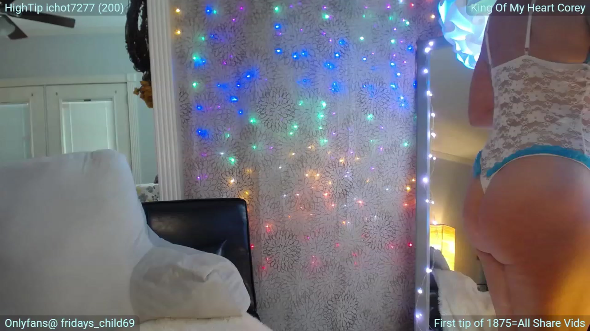 Gallery image thumbnail from Fridays_Child's myfreecams stream on, 07/16/2023, 21:24 image 1 of 20