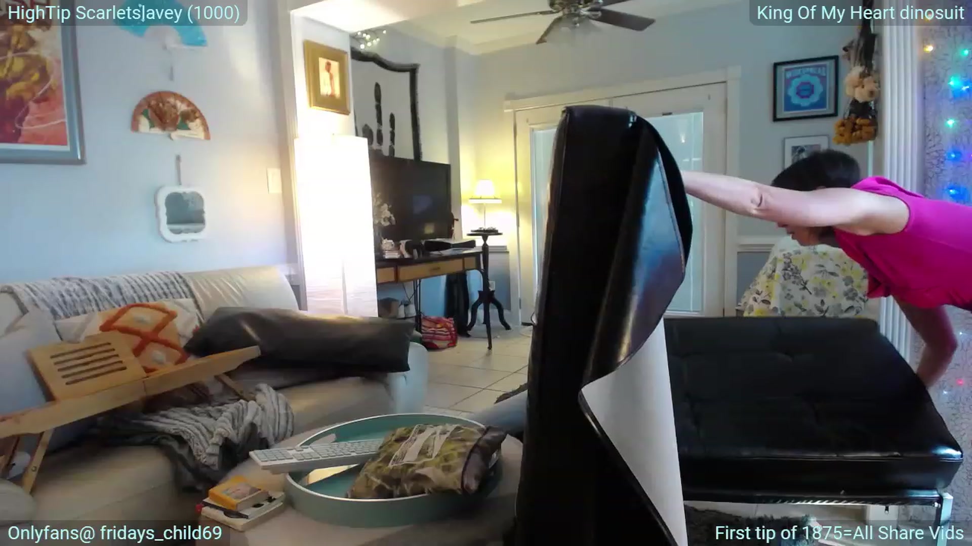 Gallery image thumbnail from Fridays_Child's myfreecams stream on, 08/02/2023, 21:04 image 12 of 20