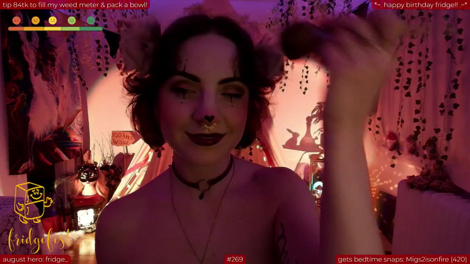 Gallery image thumbnail from Fridge____'s myfreecams stream on, 08/13/2025, 09:47 image 18 of 20