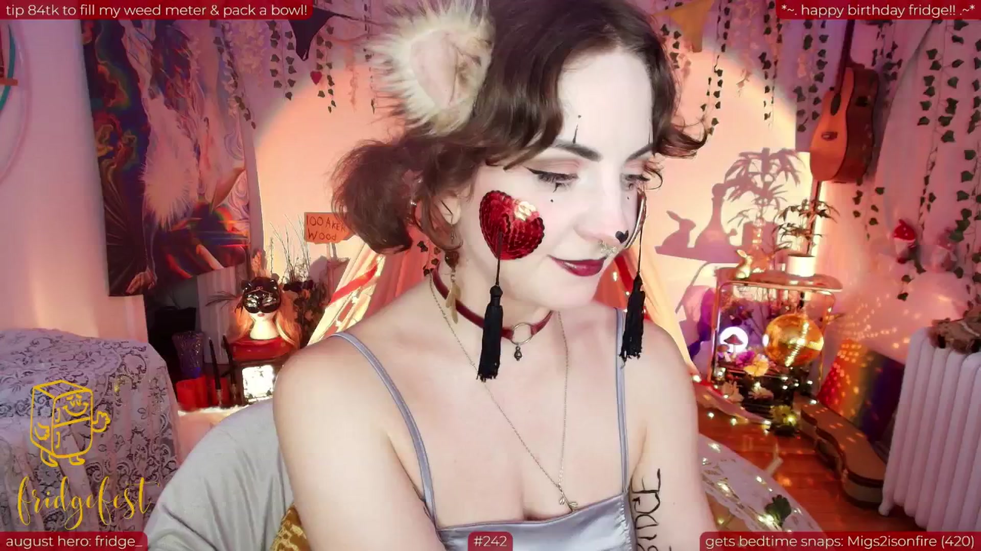 Gallery image thumbnail from Fridge____'s myfreecams stream on, 08/13/2025, 11:07 image 14 of 20